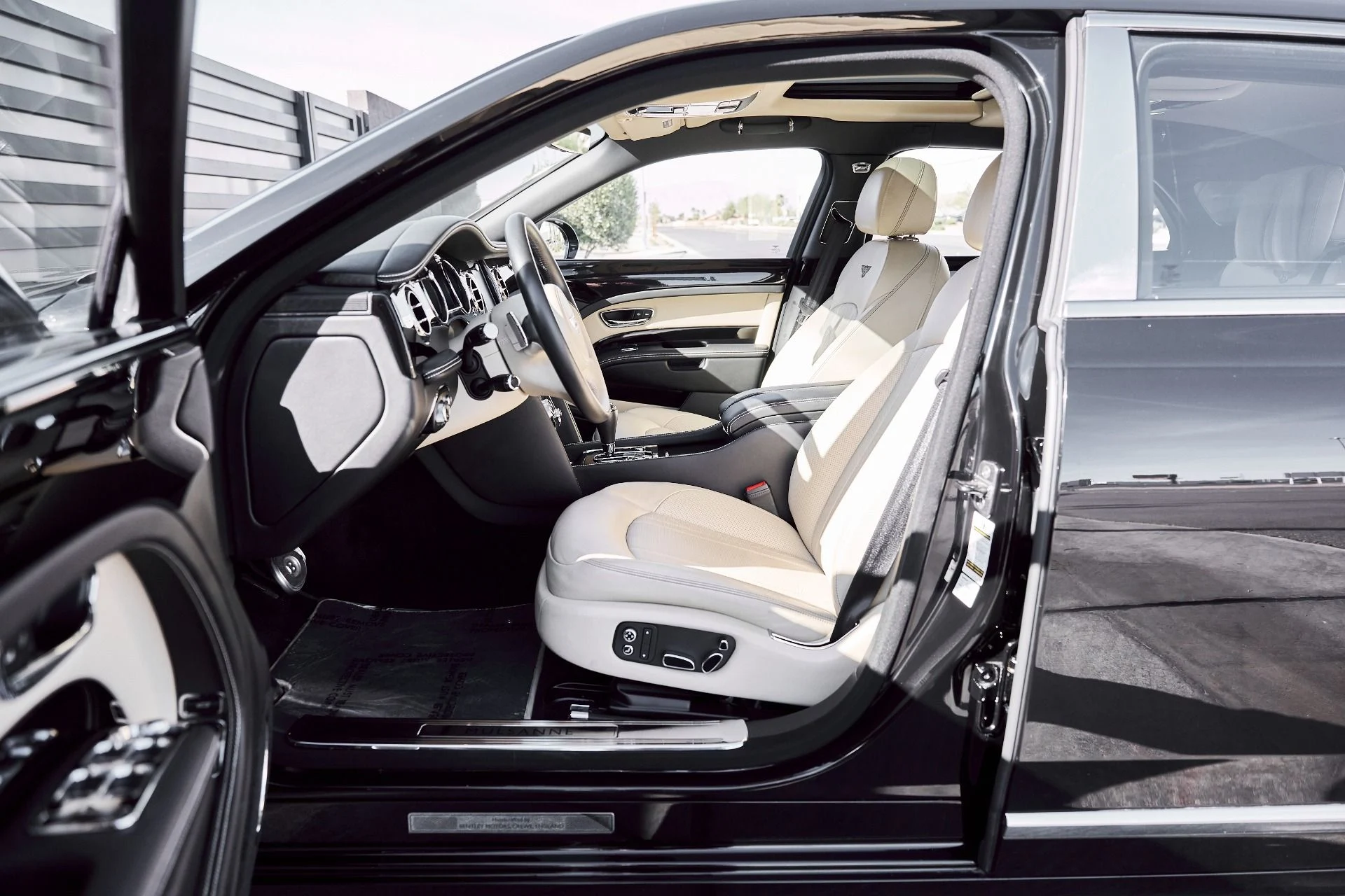 mph033_2367005251_Used_2019_Bentley_Mulsanne_Base_1773861374_b1721350fd