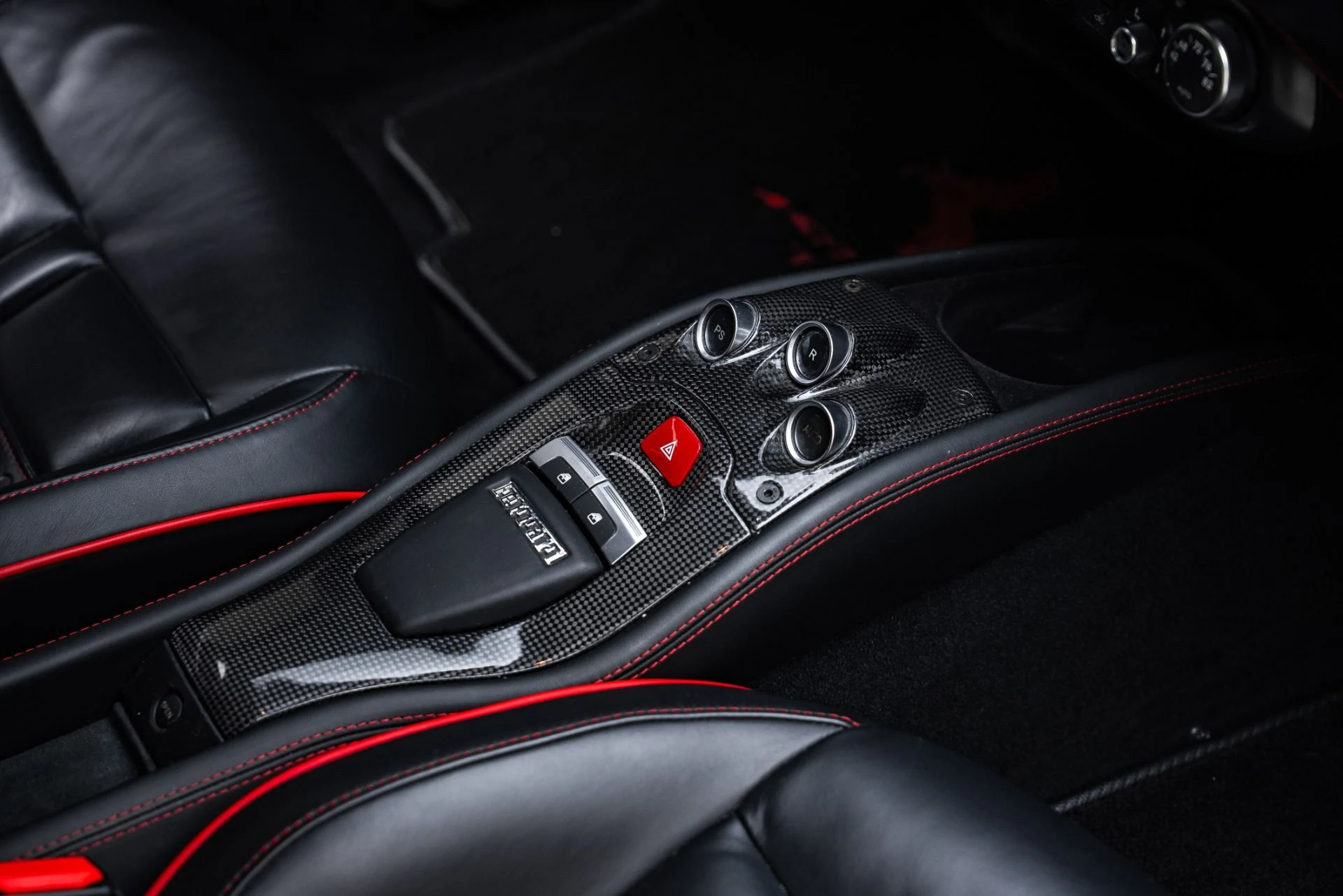 mph033_2374660631_Used_2010_Ferrari_458_Italia_1766090581_35aa1a0c11