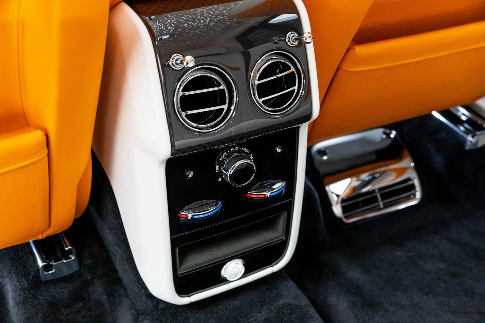 mph033_2378267921_34_7d626dca85