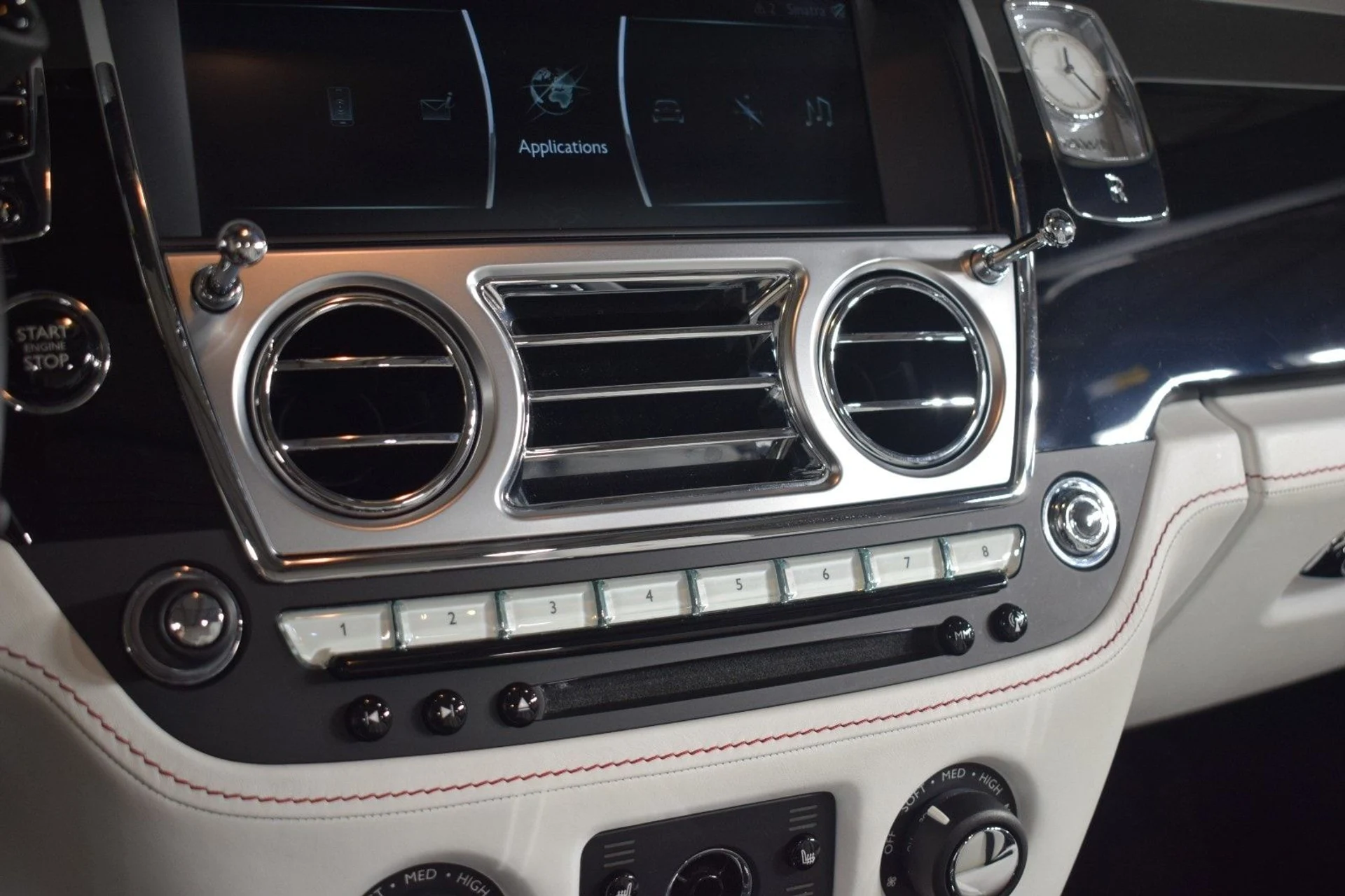 mph033_2380043602_ffa3f31fa6c9a1942232bcb2ed37b124x_73f2b3815f