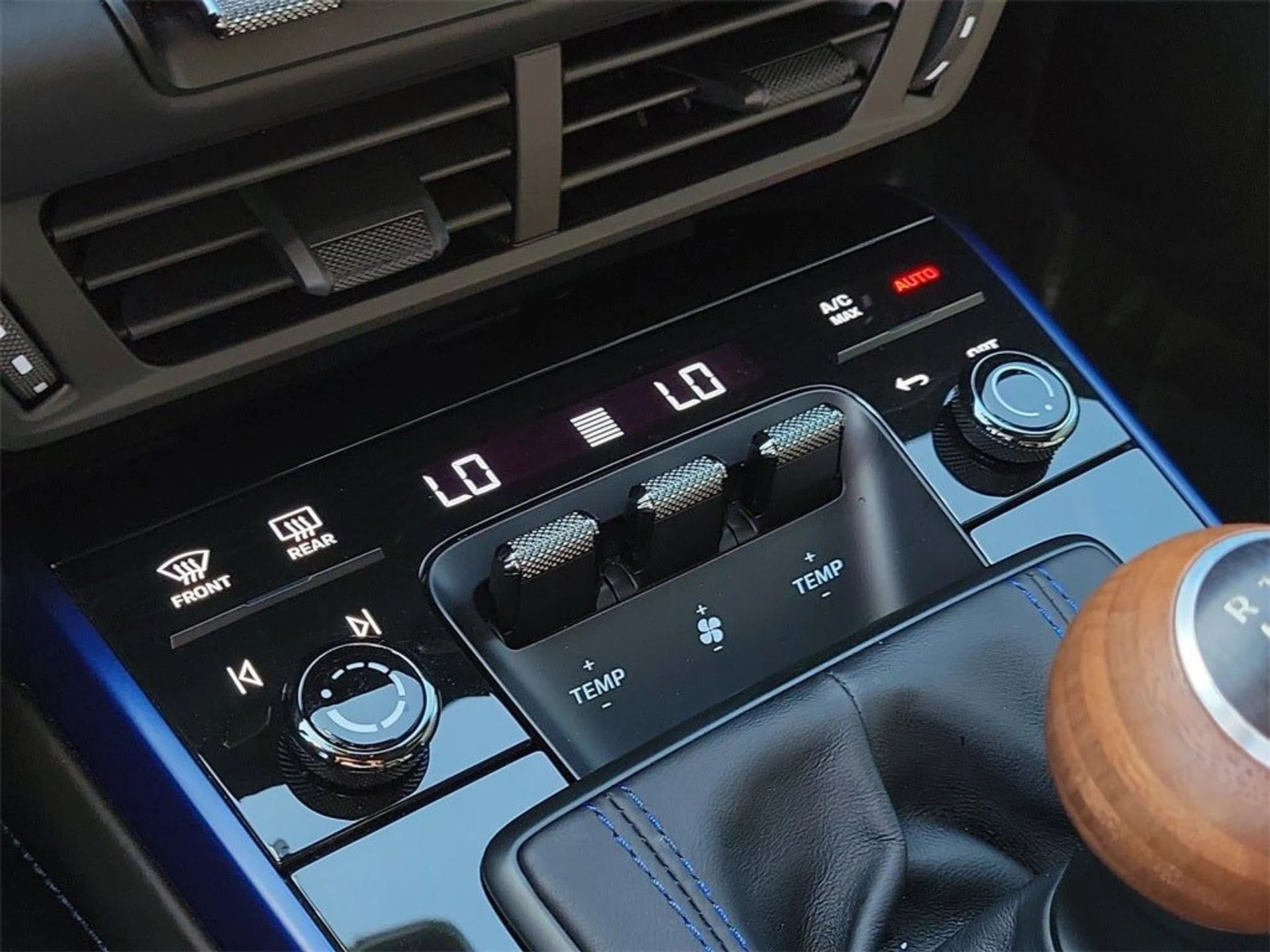 mph033_2380888720_34_a2a8b3be1d