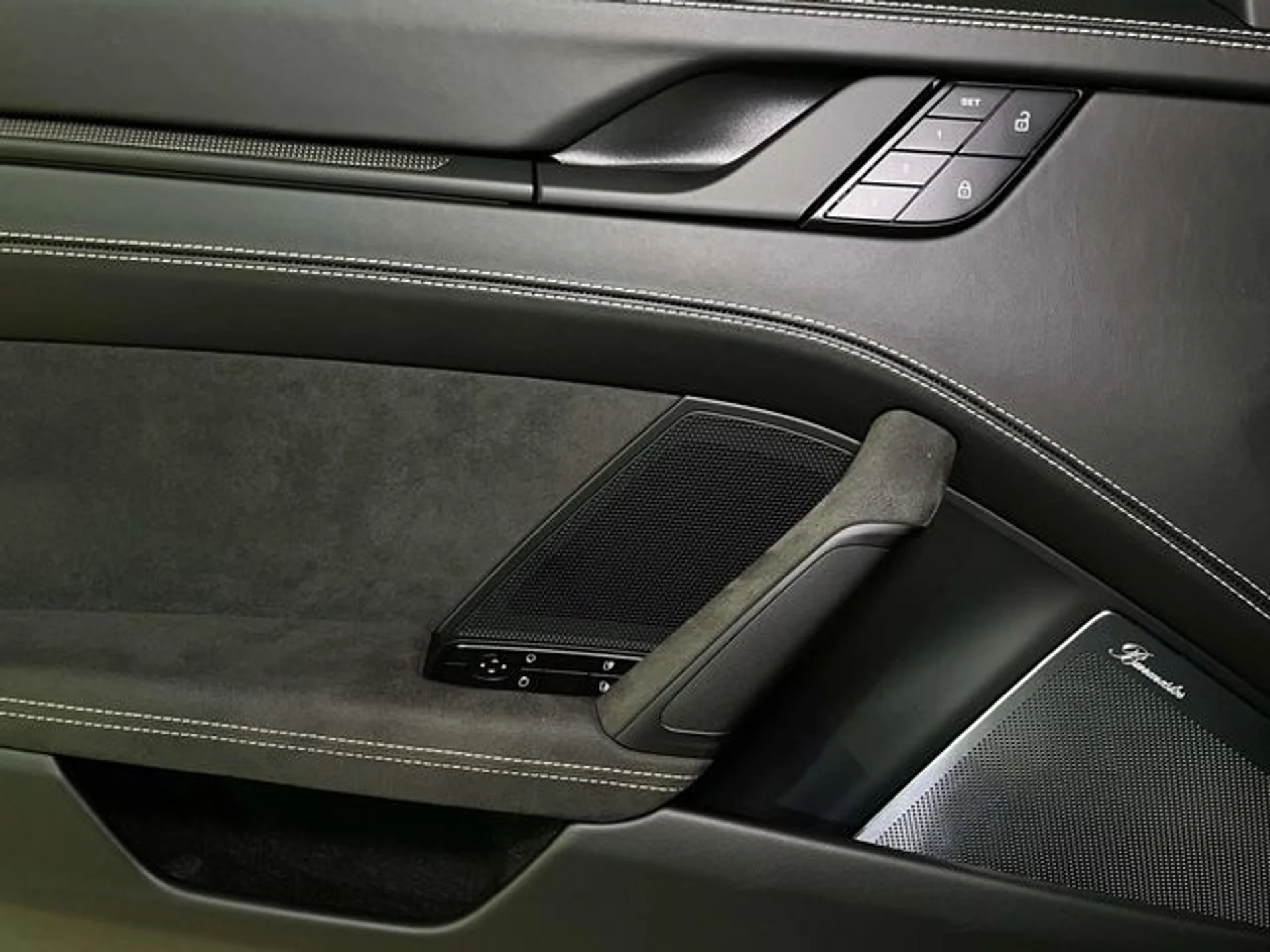 mph033_2381290063_2310ab3bf713955dafedc886cafb7128x_d61cd6e439