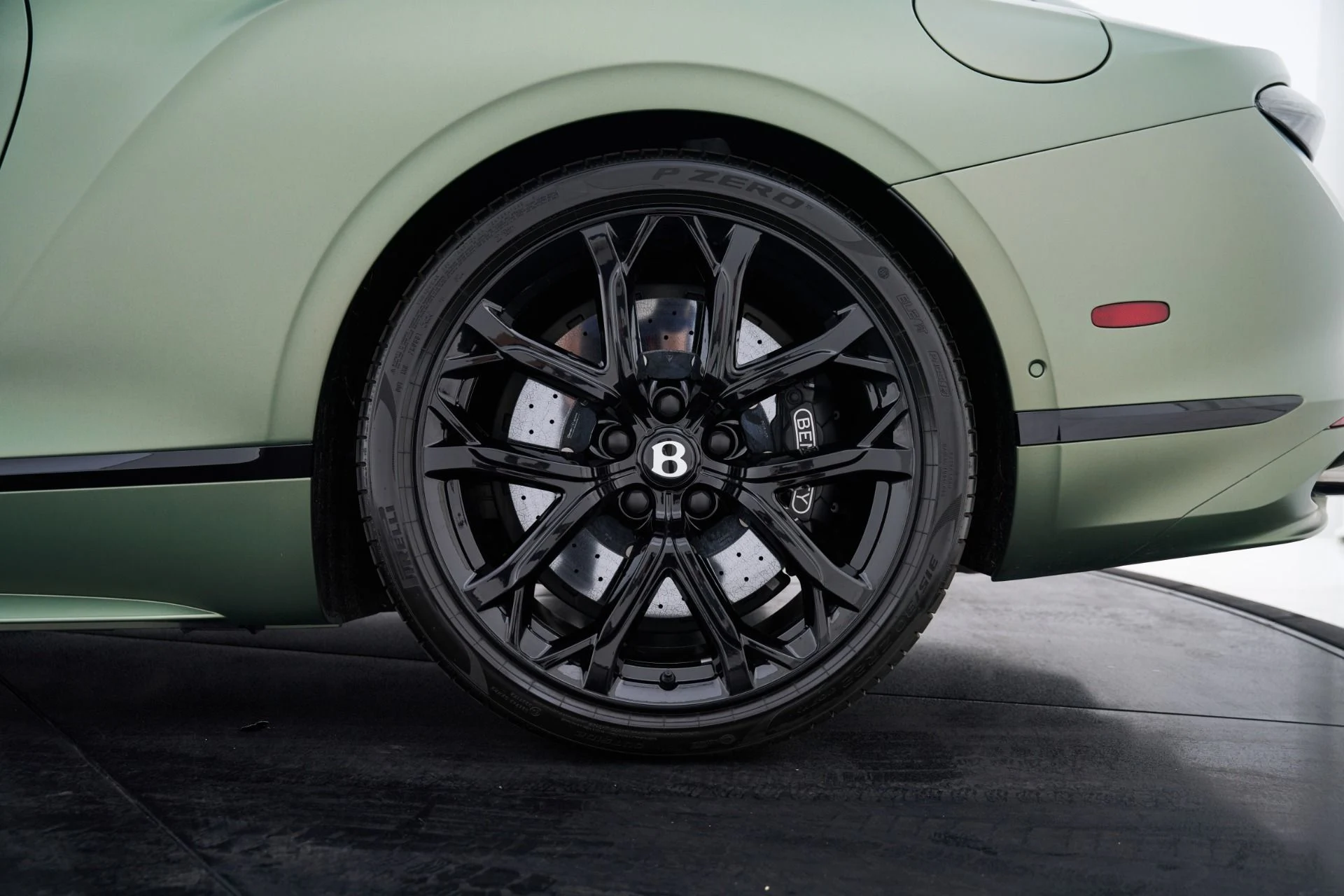 mph033_2382306456_Used_2025_Bentley_Continental_GT_Speed_1793210727_070ca50648