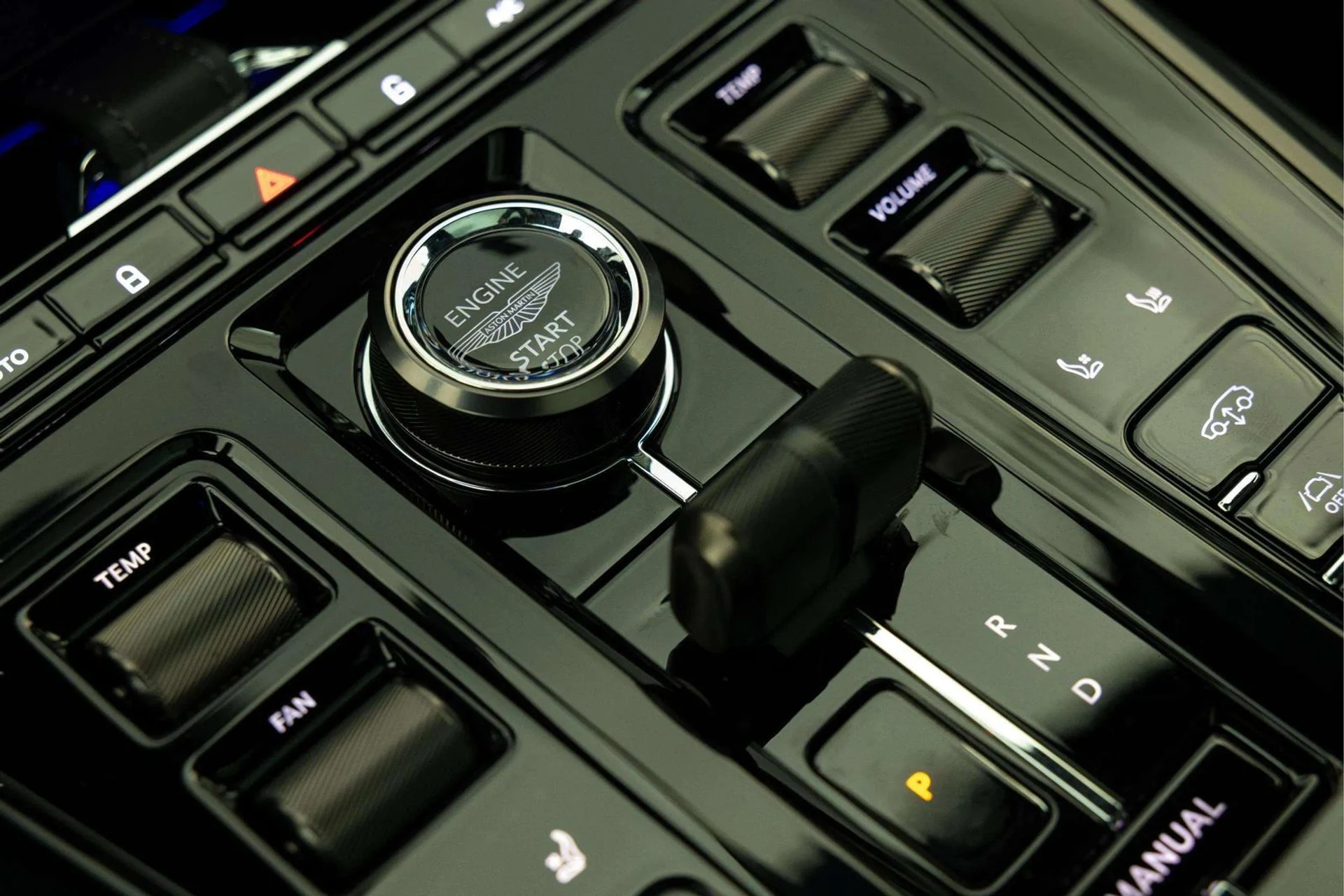 mph033_2390271821_2e55e566_831d_4348_a979_66a9ab9ba45e_26a508ae1b