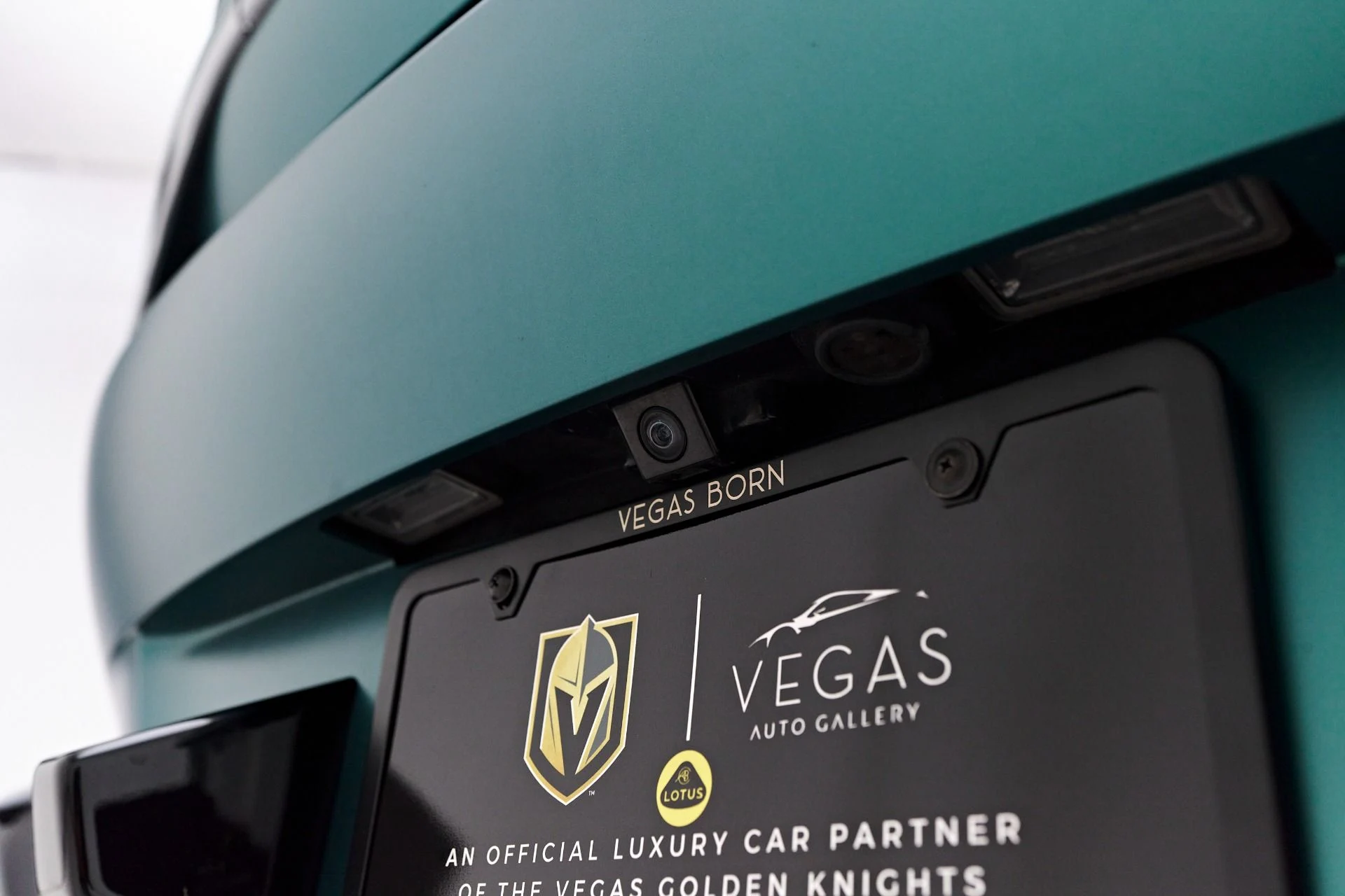 mph033_2391115869_Used_2023_Aston_Martin_Vantage_F1_Edition_1755655644_ef62e9bcaa