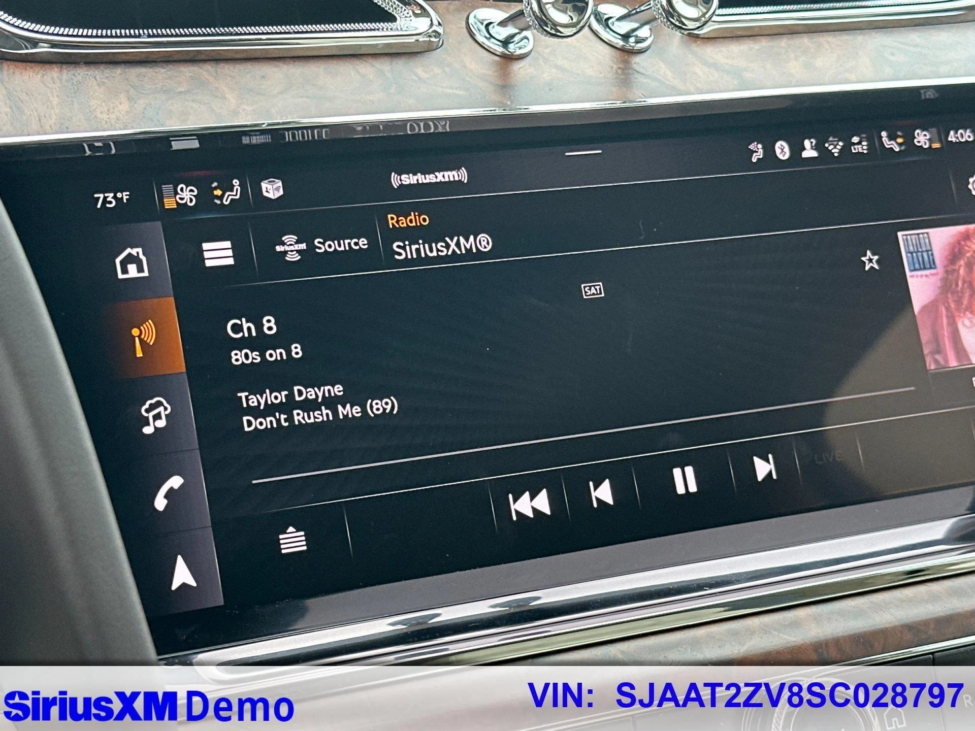 mph033_2391291671_Used_2025_Bentley_Bentayga_V8_1760604372_65de7c69ae