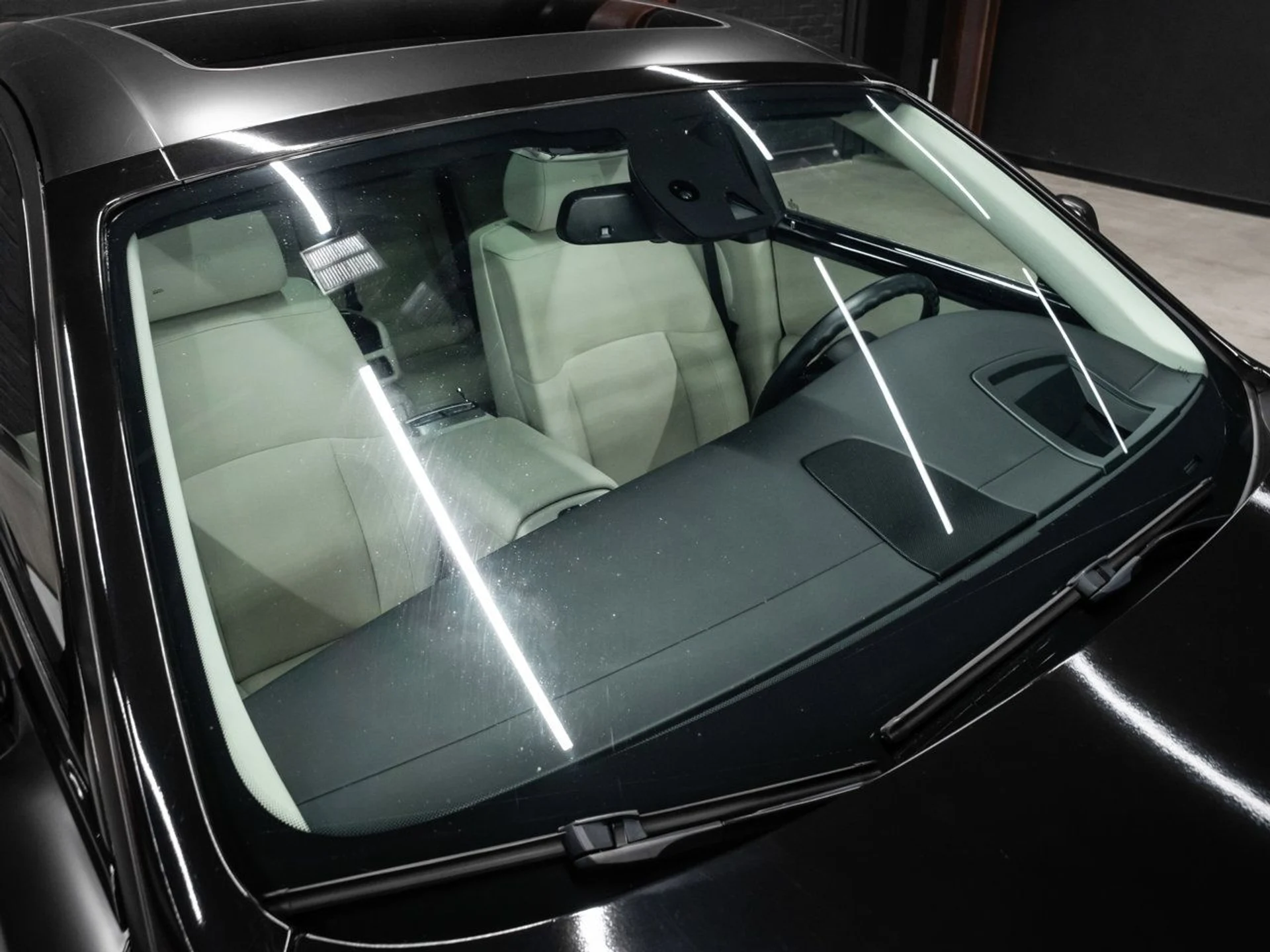 mph033_2402865087_rolls_royce_ghost_2012_8ca618cbcd