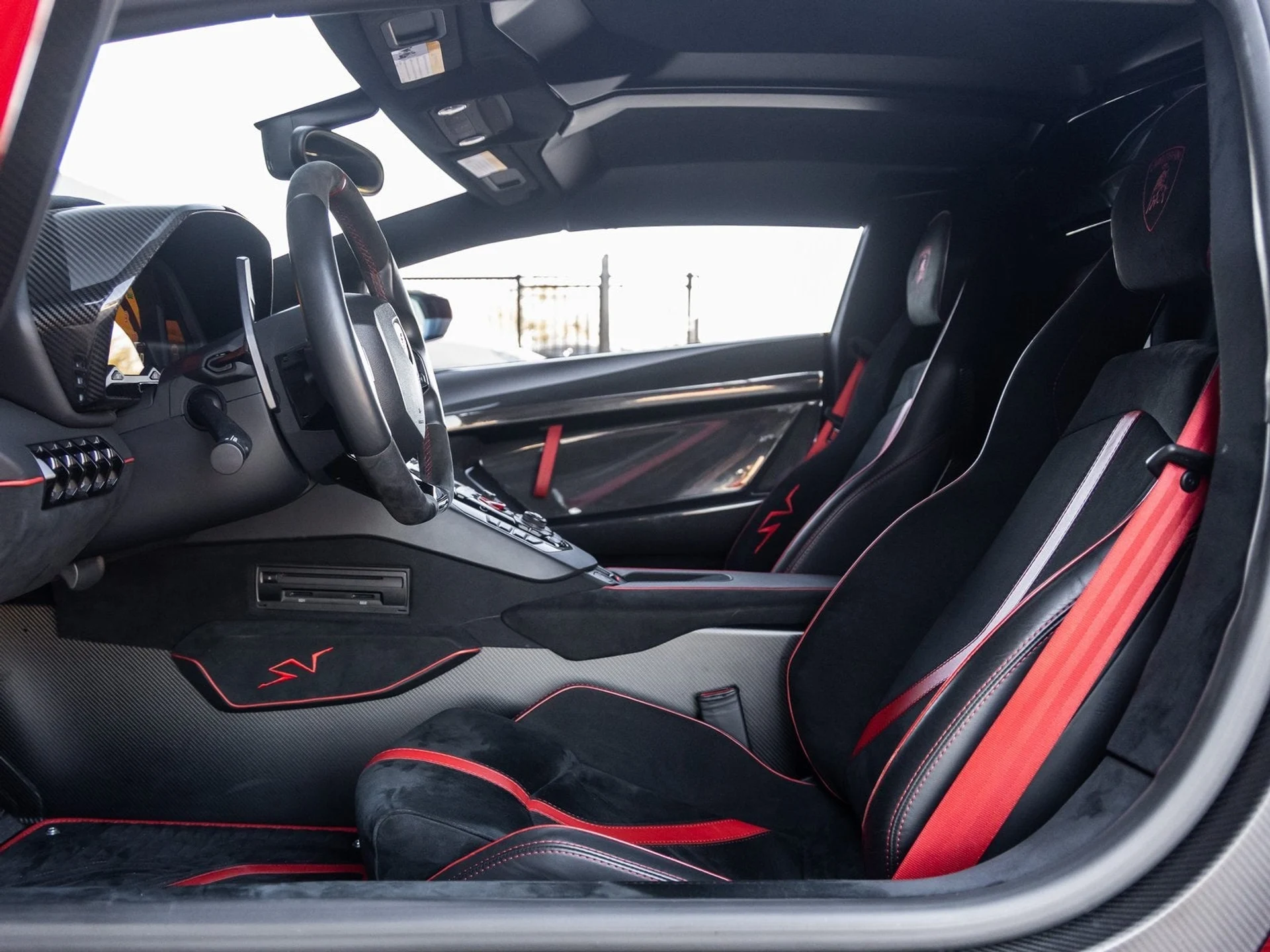 mph033_2406410336_34_1557640847