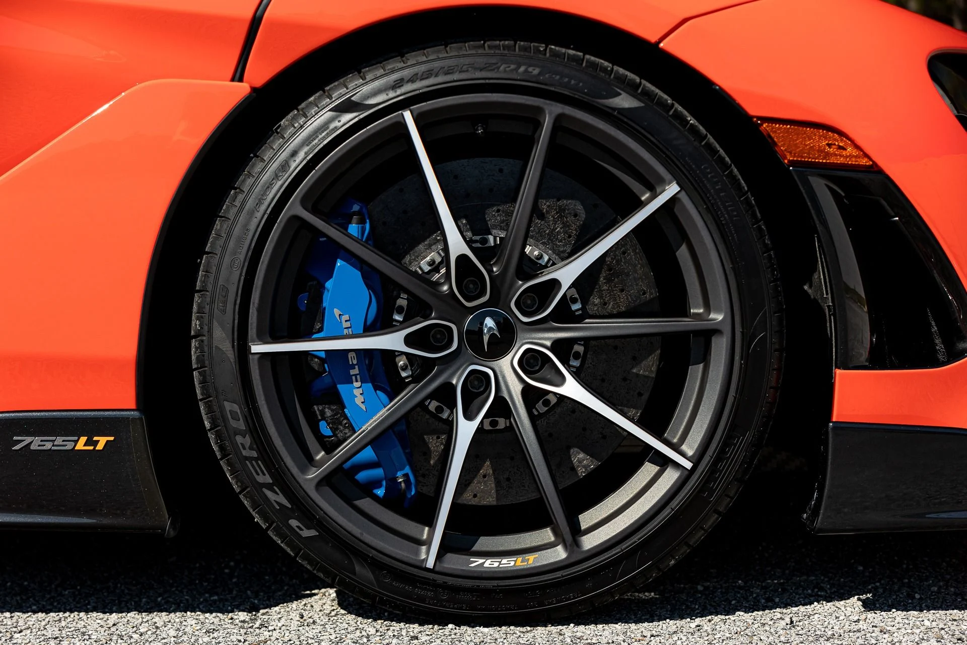 mph033_2409198045_249_p34_l_05b0ab430b