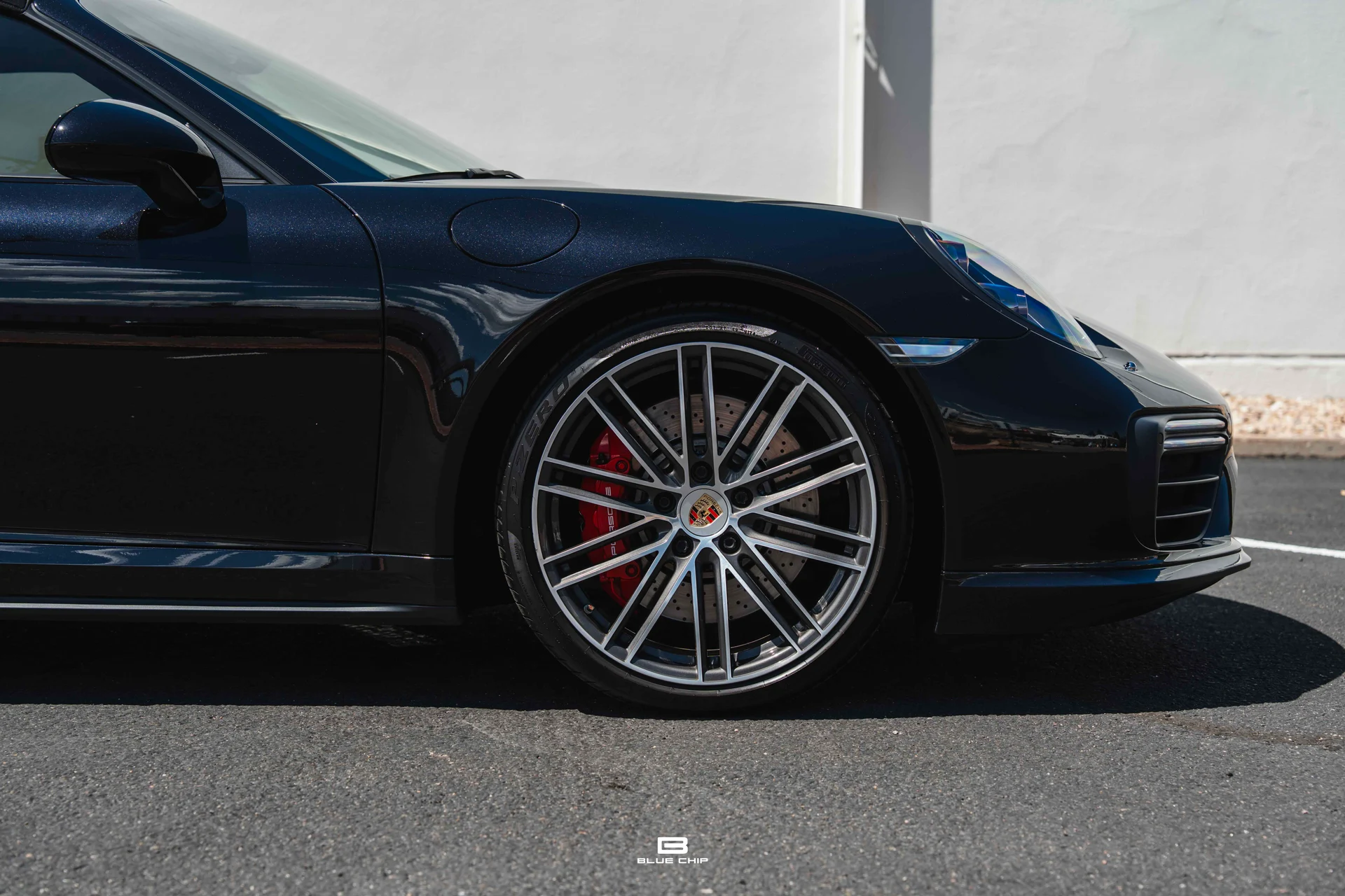 mph033_241341840_6a2c27e26449bf780d209d60_2017_Porsche_911_Turbo_34_bc23befc85