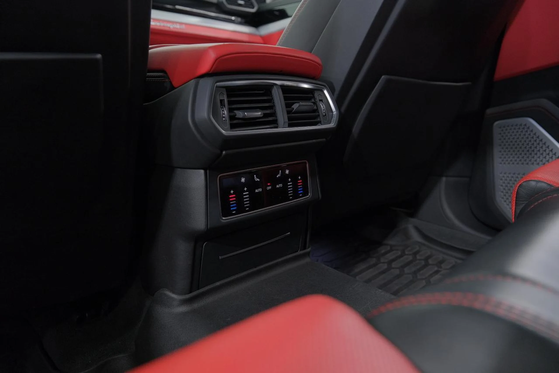 mph033_2416406518_60728955a9d28feaebff2af98681e5ef_fd4221d718