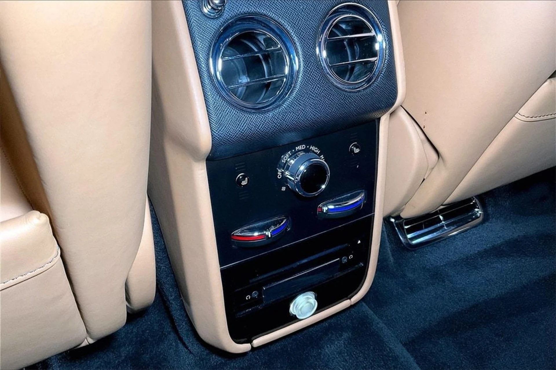 mph033_2417025714_d21b6e7c6d1d05ca64bb350da5ef1f4dx_685fe4ae2f