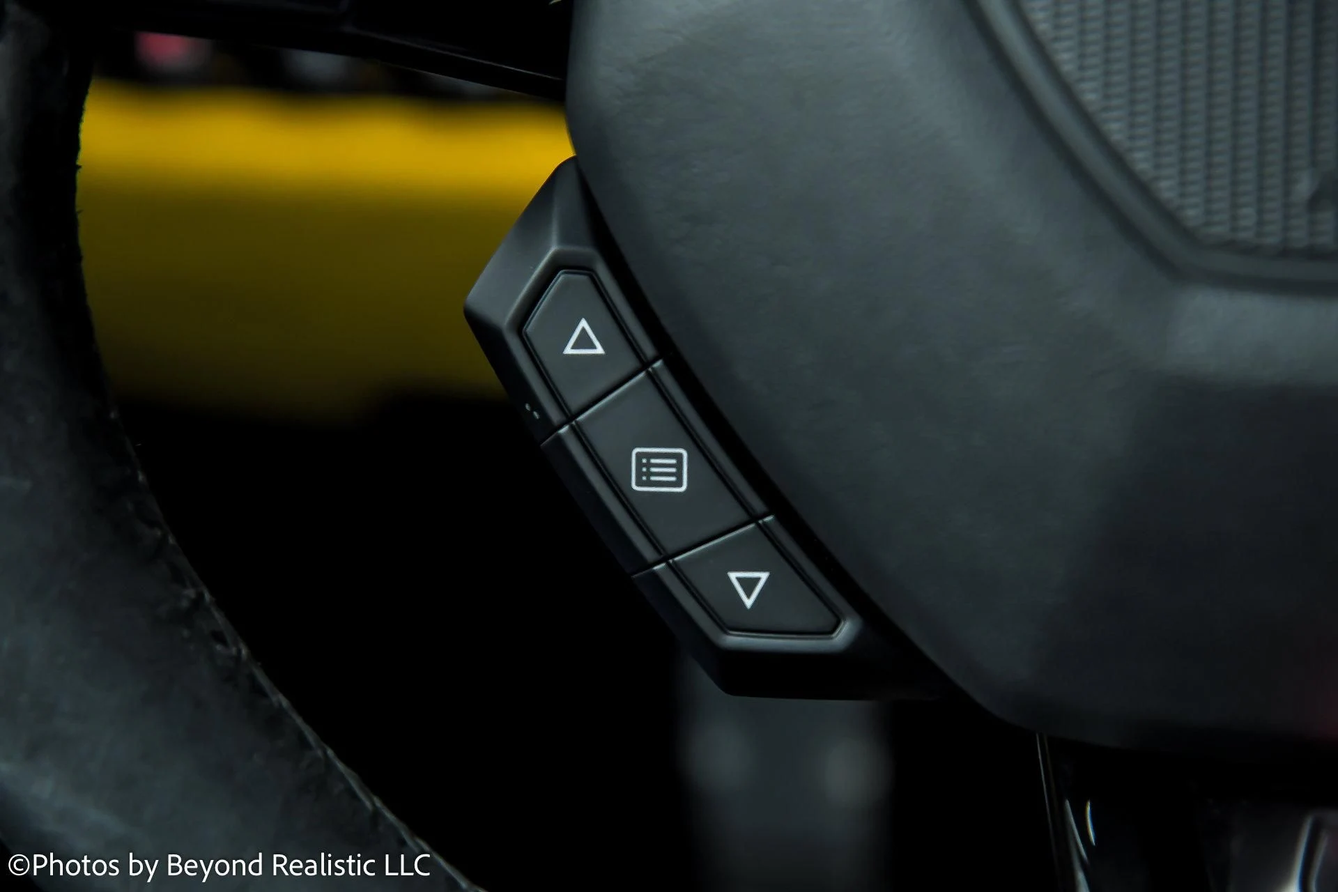 mph033_2431743558_Used_2019_Lamborghini_Huracan_LP_580_2_S_1766655570_3b6836f43c