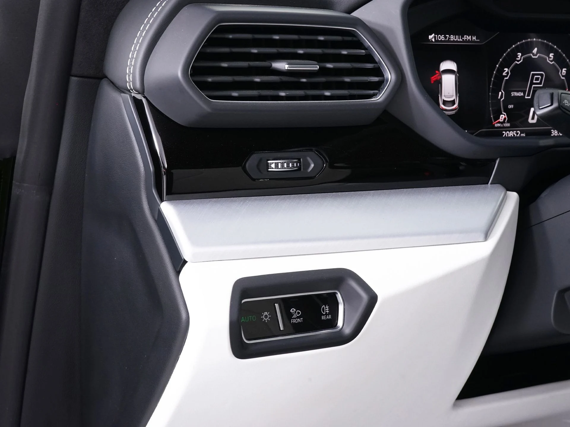 mph033_2438206318_f7fdd27154a567b3f1151d00073c5895x_ad3e345efc