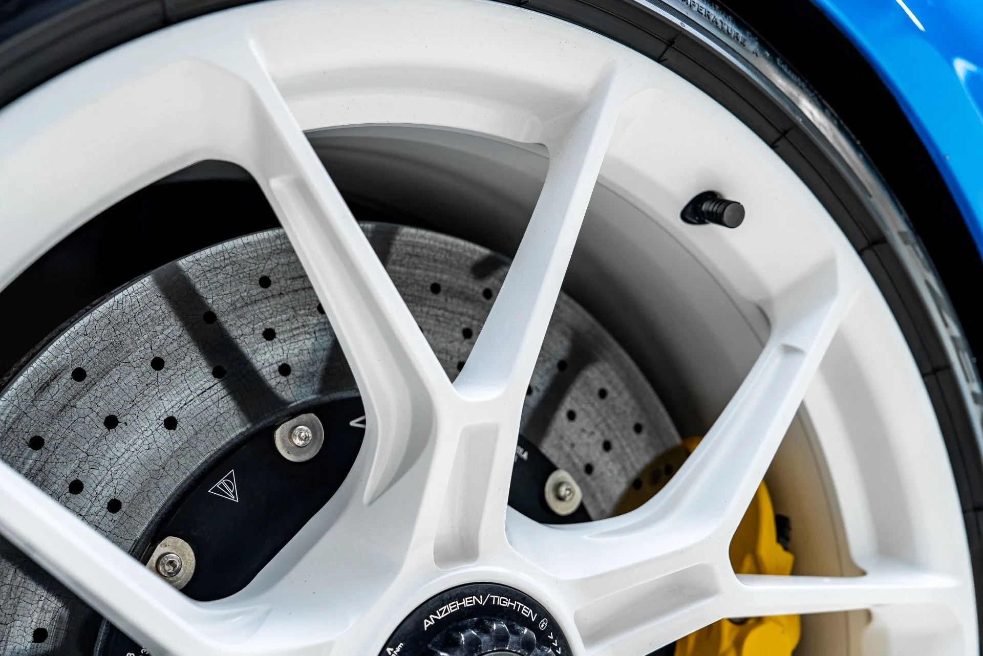 mph033_2442171711_Used_2022_Porsche_911_GT_3_1783987672_3fcaa6d746