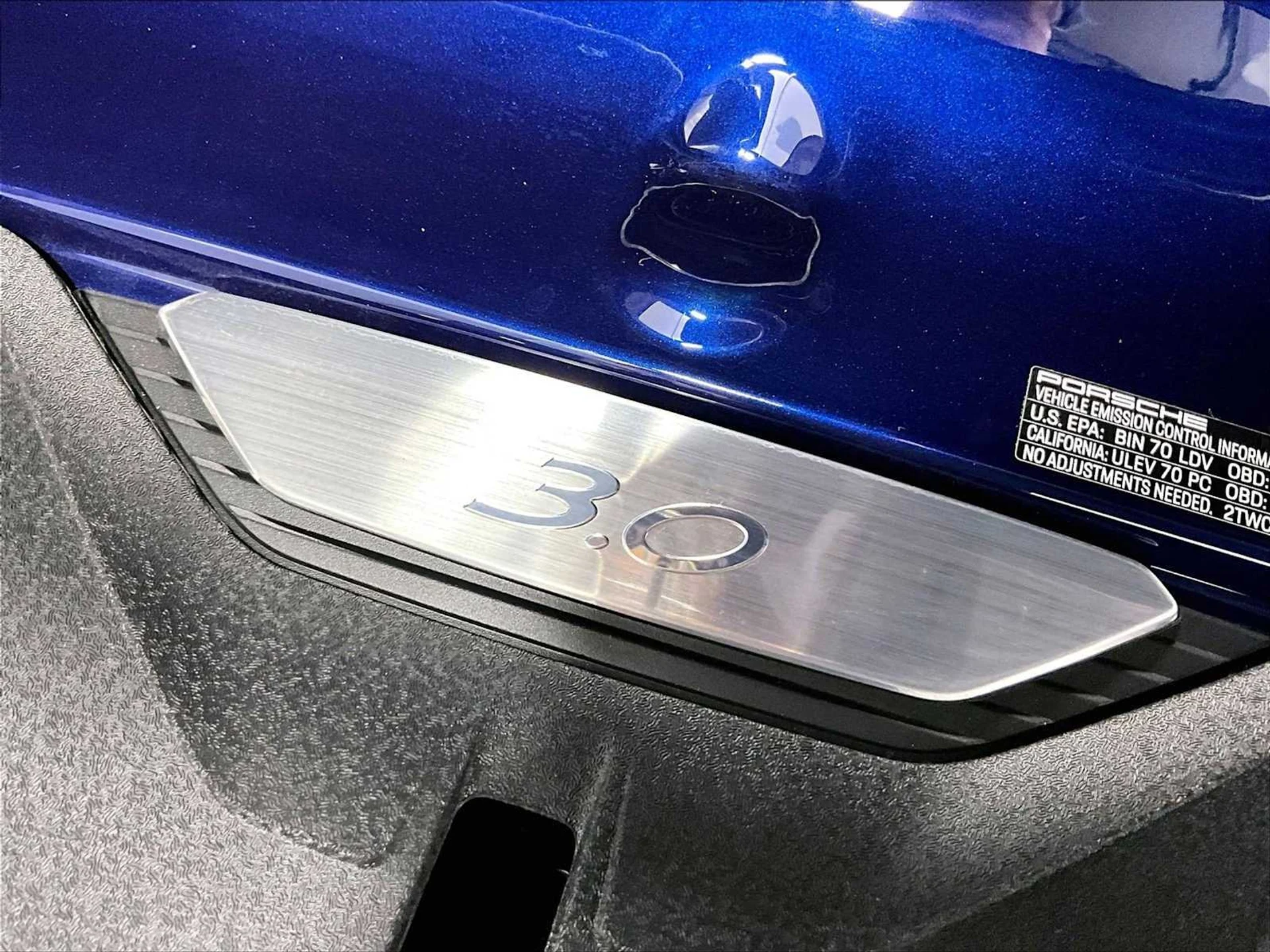 mph033_2443564595_850acf561e37daf9ab11ef56b4bde53dx_17e973486b