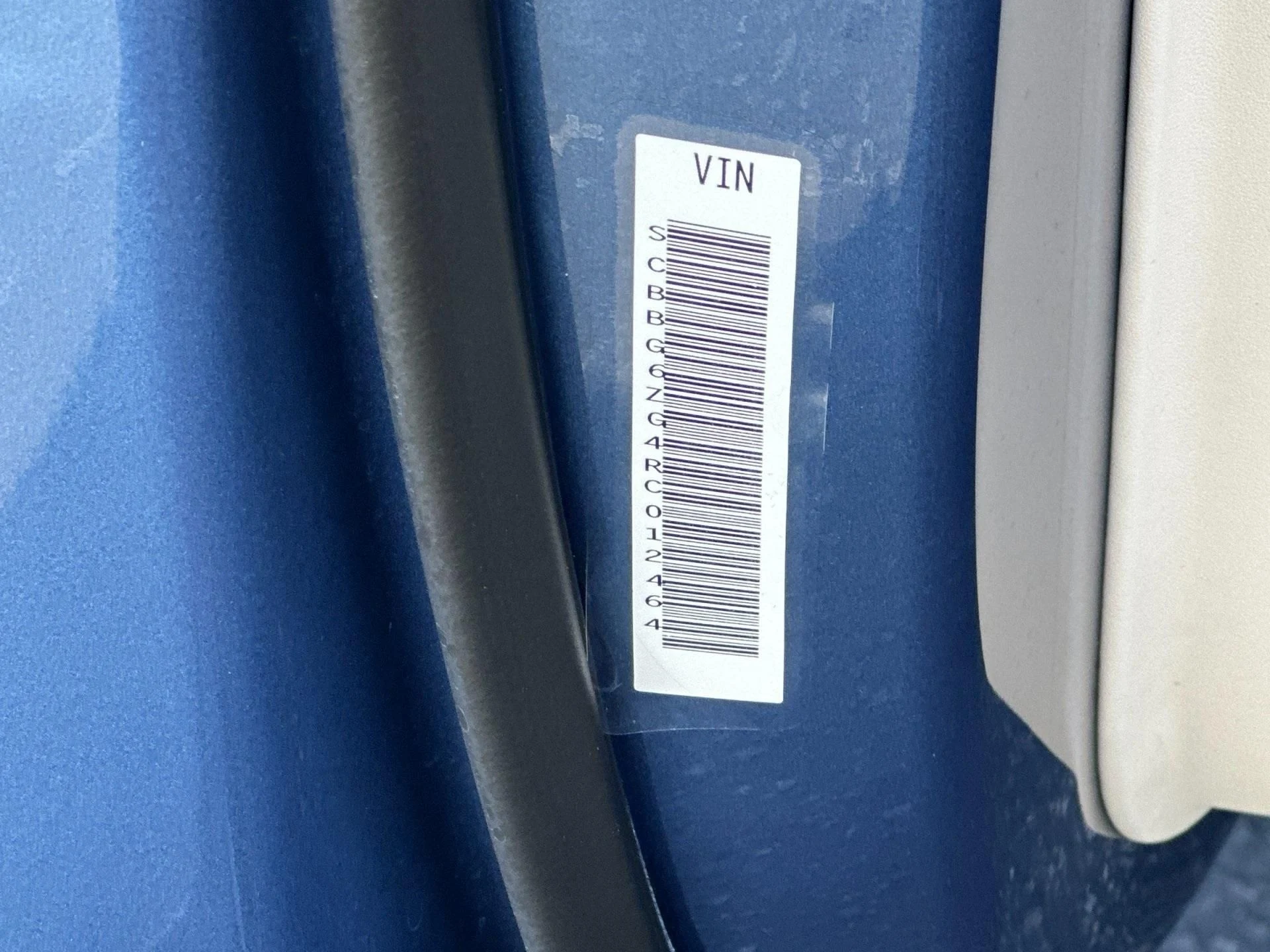 mph033_2456085322_Used_2024_Bentley_Flying_Spur_1760603874_f858d57ee8