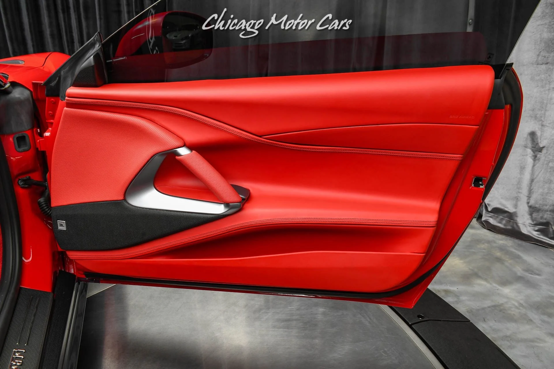 mph033_2468390416_8588_p34_l_24dade2e98