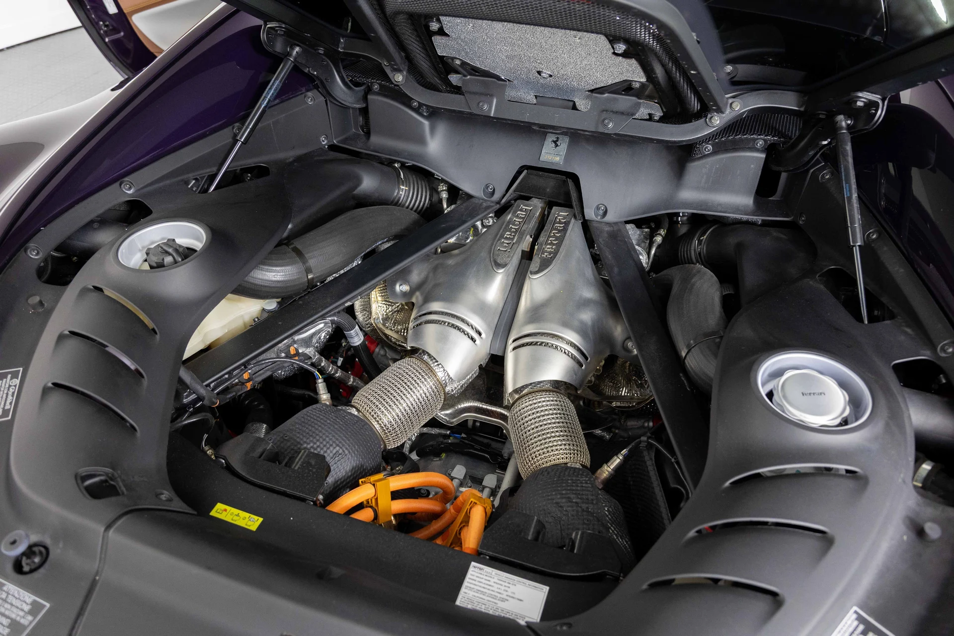 mph033_2472277737_edead78c9527ccd496e4eb480a3ee375_27240f02ff