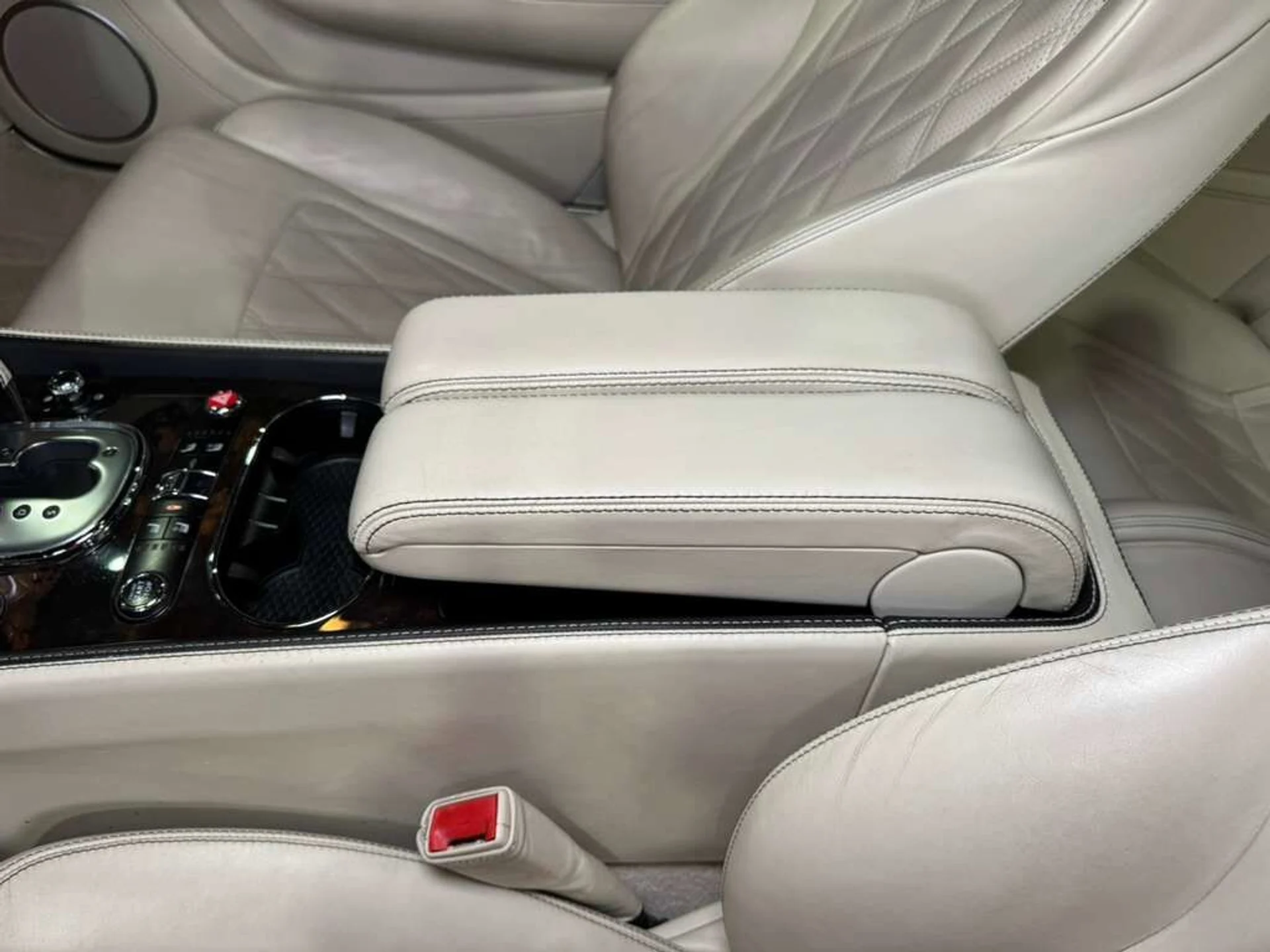 mph033_2475316726_68f4322219dc7f39568a8e24dc1b03eb_d270ce86e1