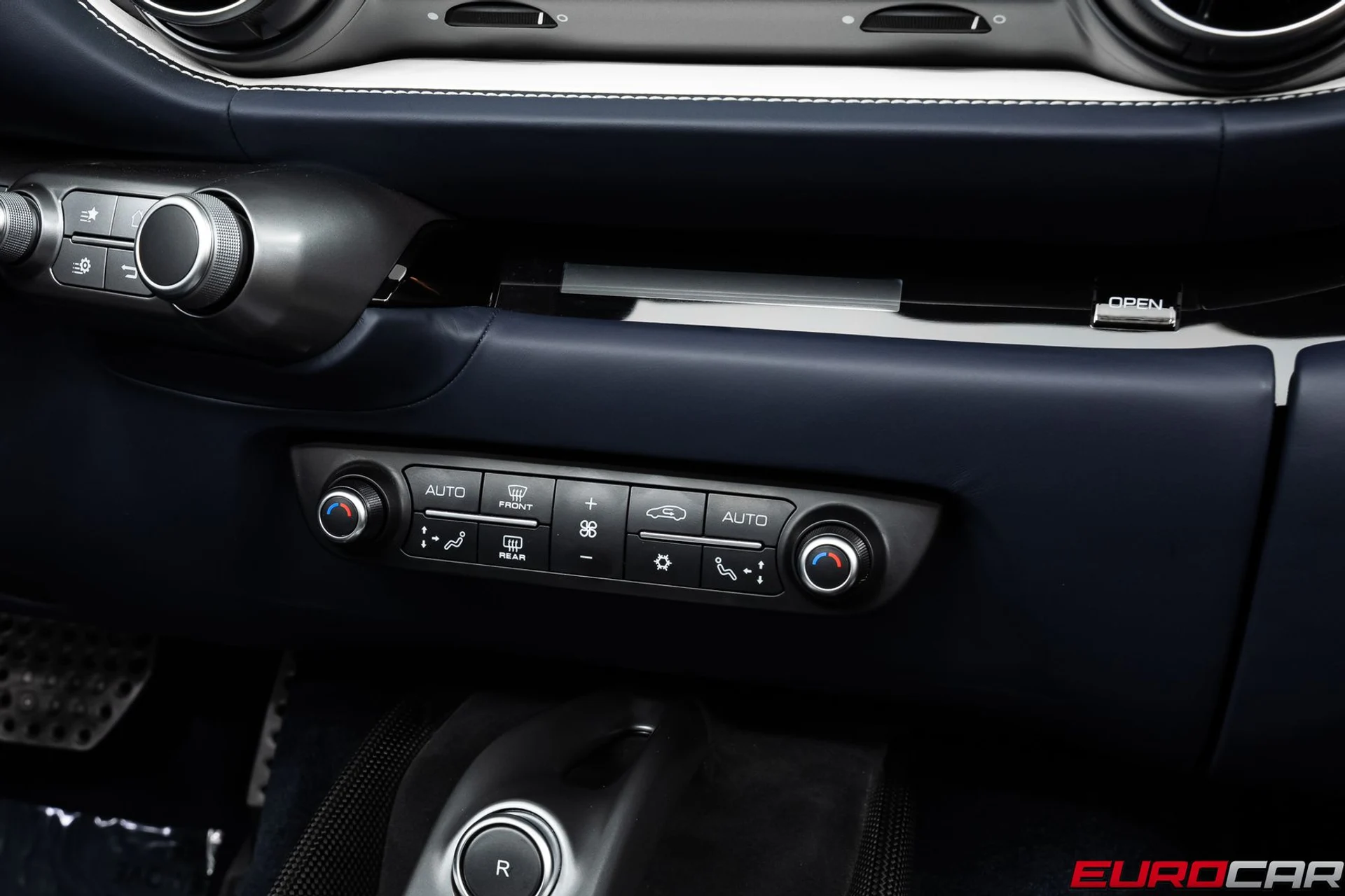 mph033_2478117011_8178d8b1_99e1_49fe_9e60_c40cb15cef04_82659b91ea