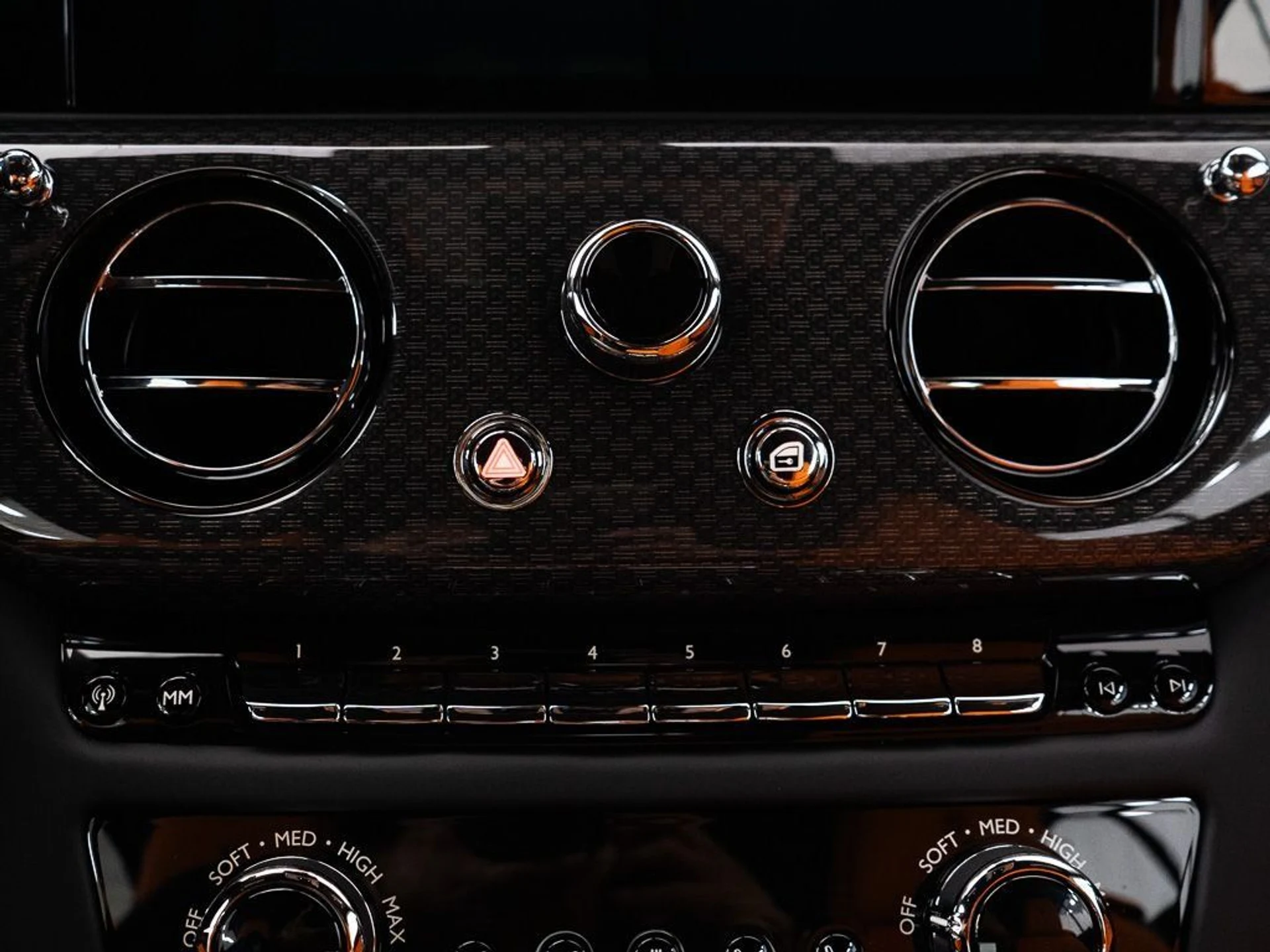 mph033_2481363085_e5c11896ca8cb6528da9c587c339baaf_17569f1844