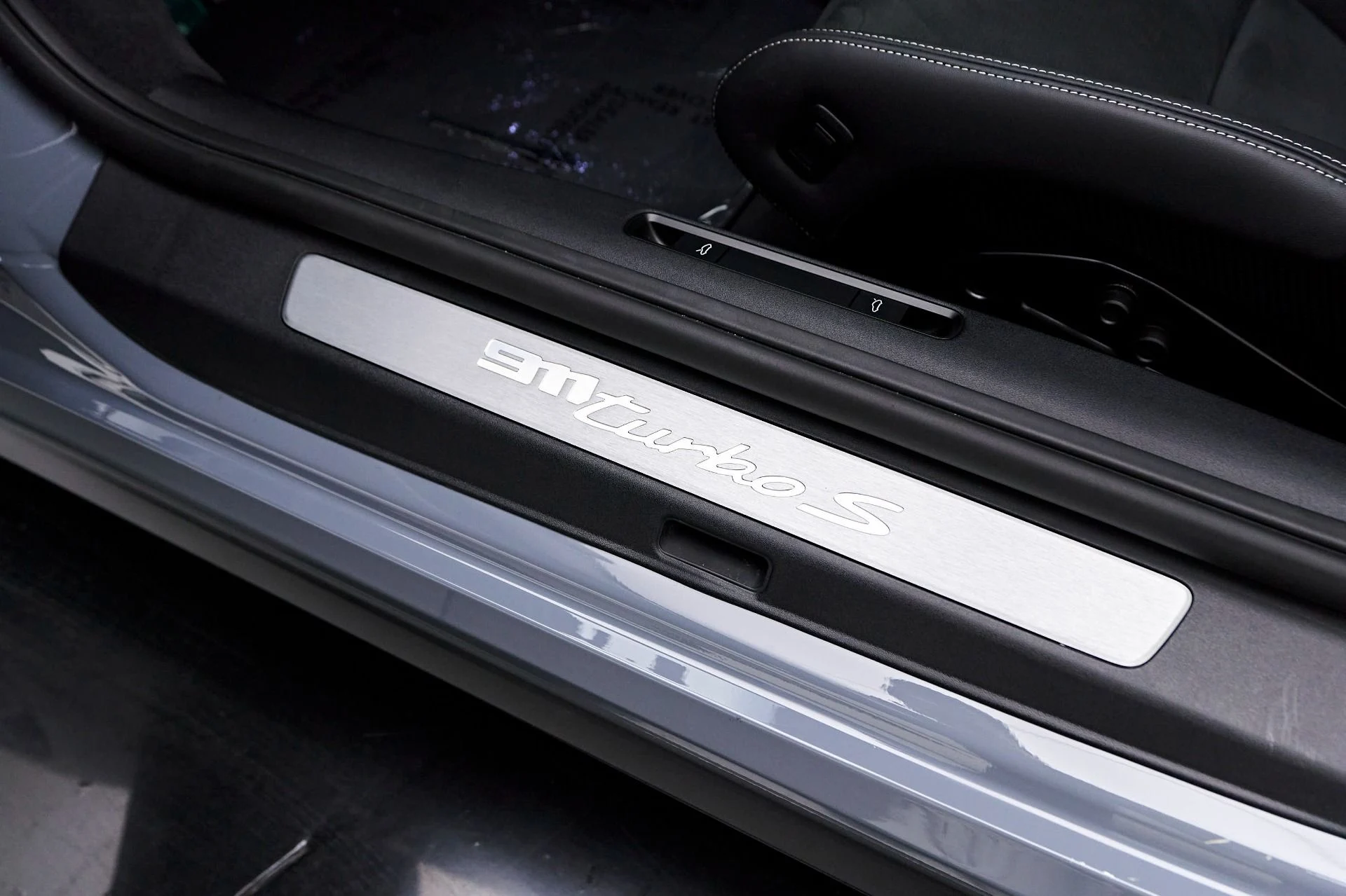 mph033_2482084302_Used_2024_Porsche_911_Turbo_S_1723857576_bf27334c76