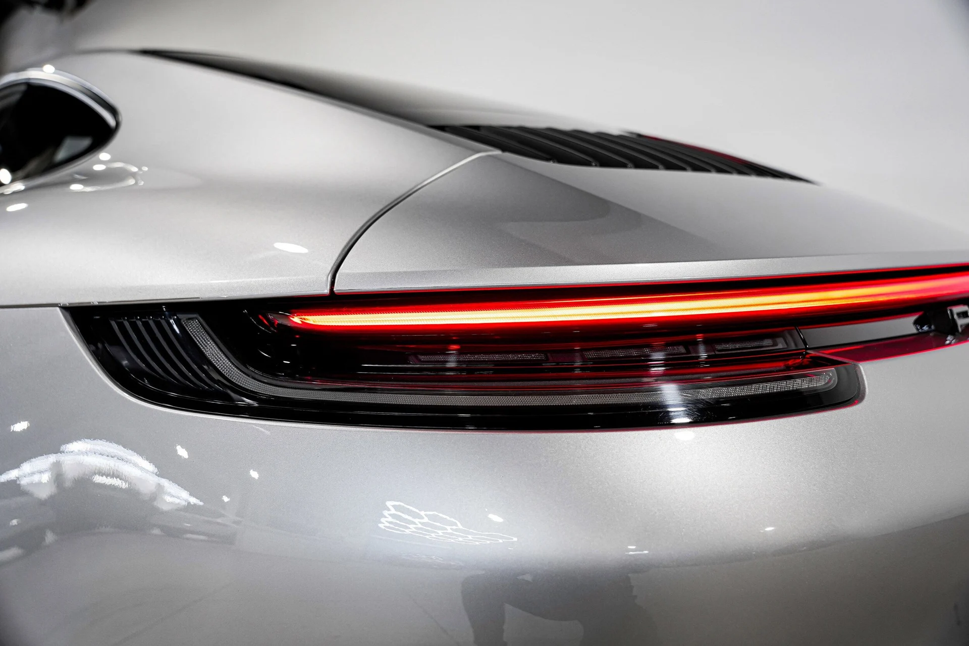 mph033_2482589456_465927e47988015f635b87d2fb340149x_1def98d086