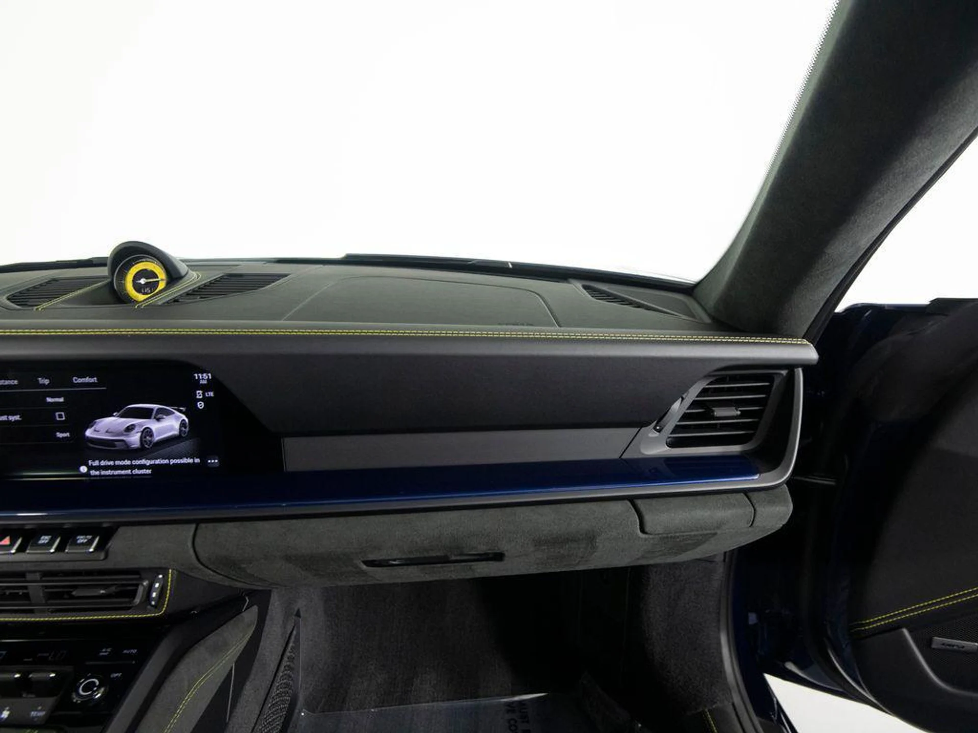 mph033_2486291112_el_G5_O_Wkq_C_Vi8_YX_9_Q_Bx_Vy9_Ps_Seg_65dbac988a