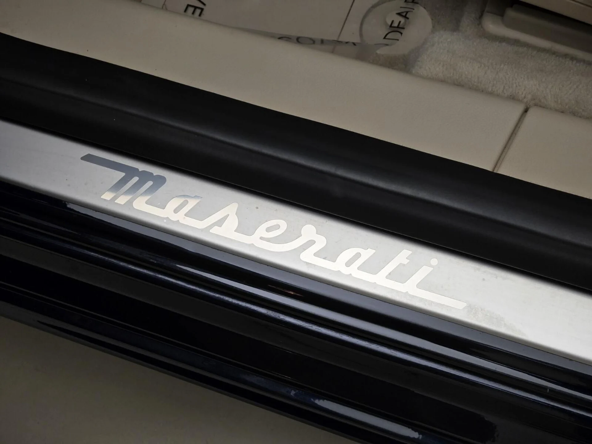 mph033_2497705394_Used_2022_Maserati_Ghibli_Modena_1772692339_12ec198944