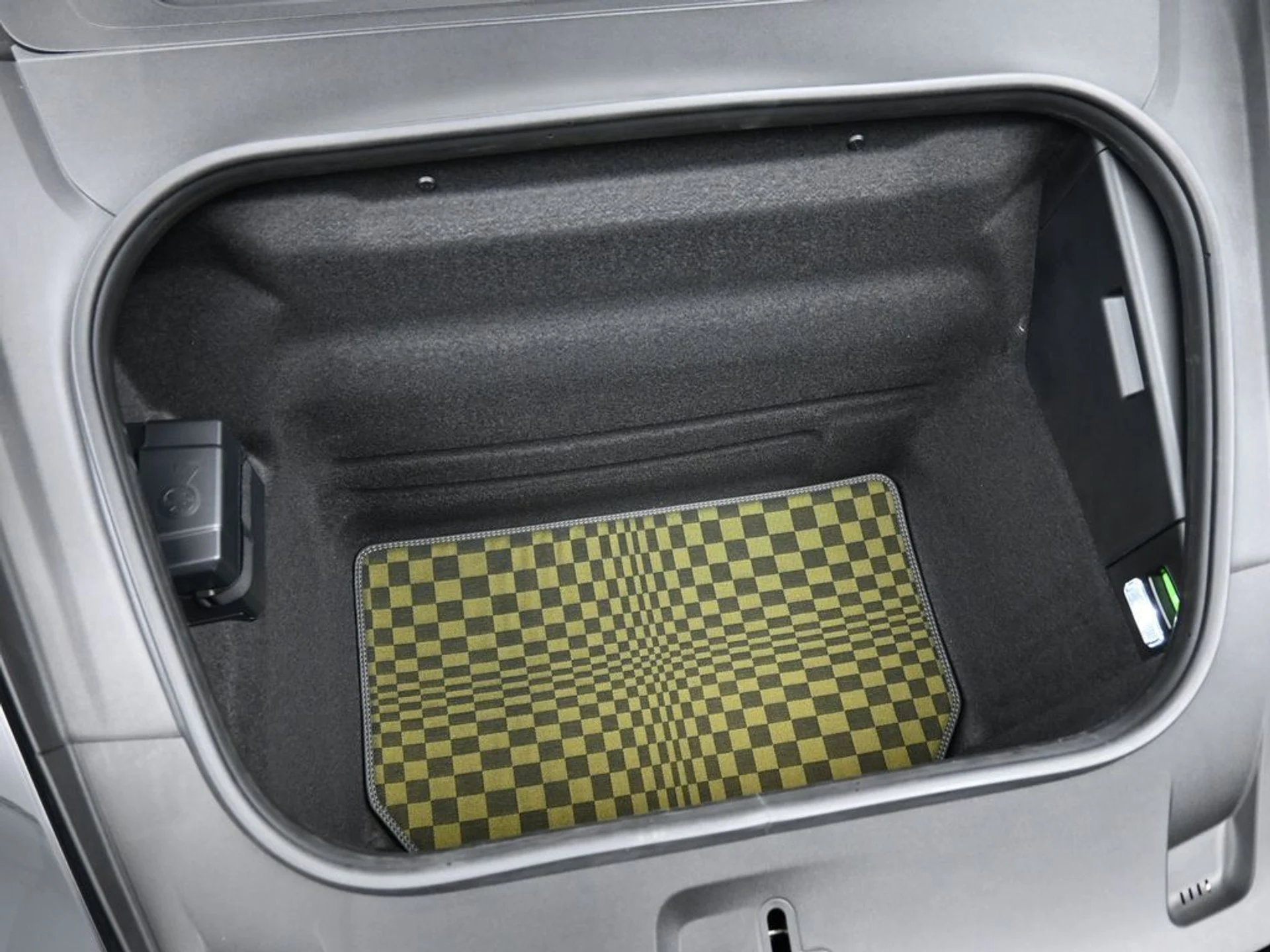 mph033_2501952543_1f5d7d14_6141_41ee_8aff_00f6fb44ef15_b57eb1e5b4