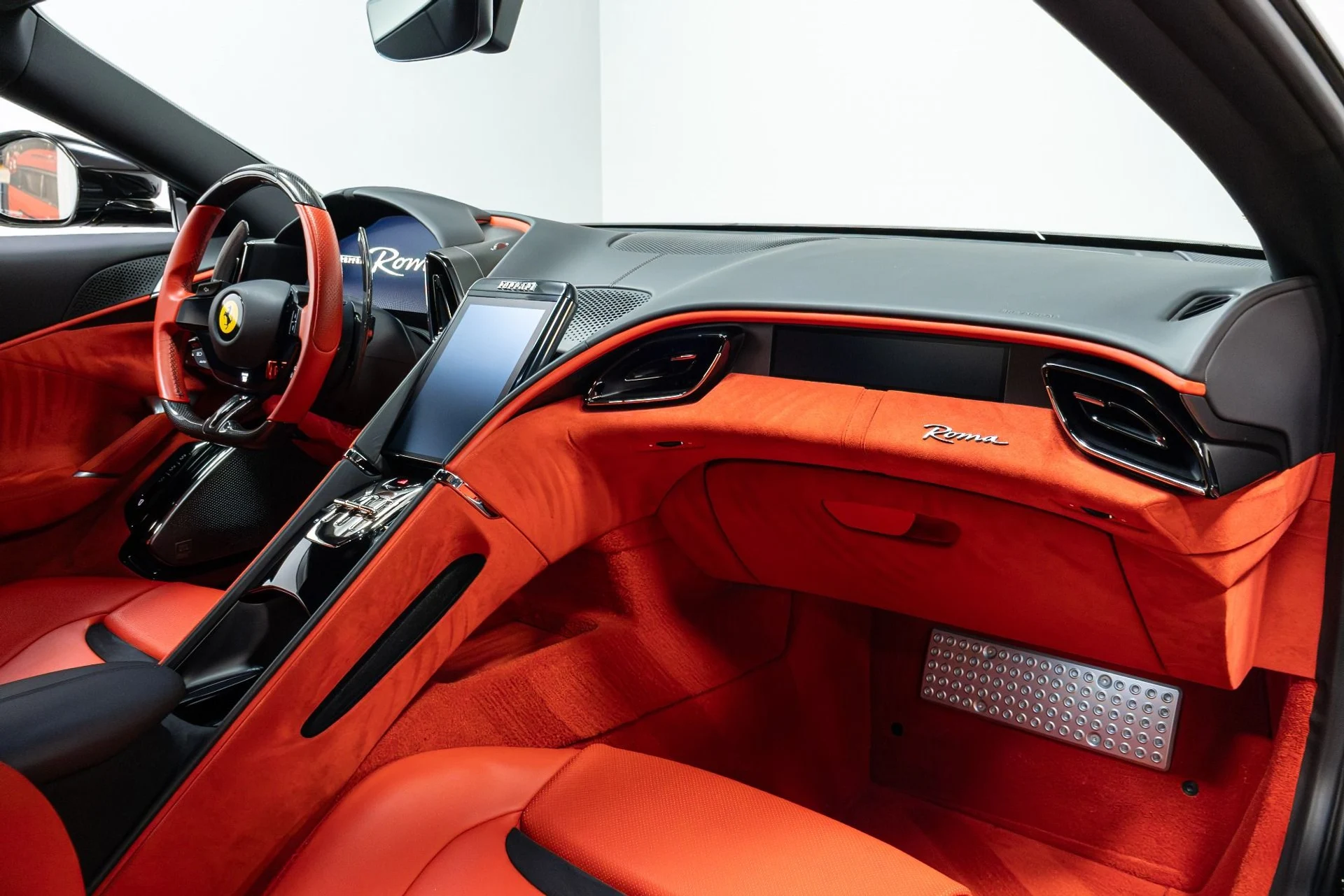 mph033_2504062654_Used_2022_Ferrari_Roma_1775684538_95ca3f3bec