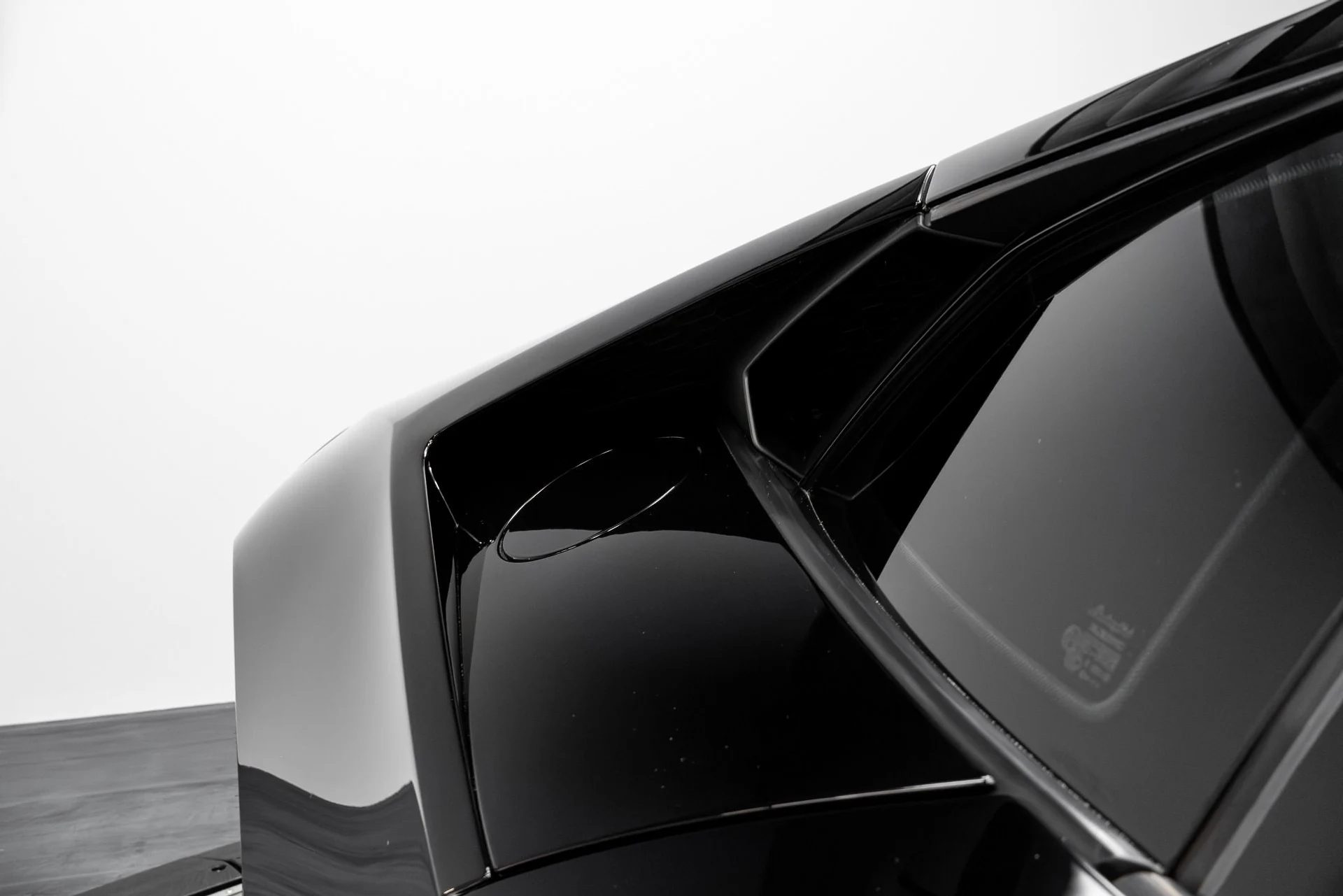 mph033_2506538532_Used_2017_Lamborghini_Huracan_LP_580_2_1771545979_45c0777ea1