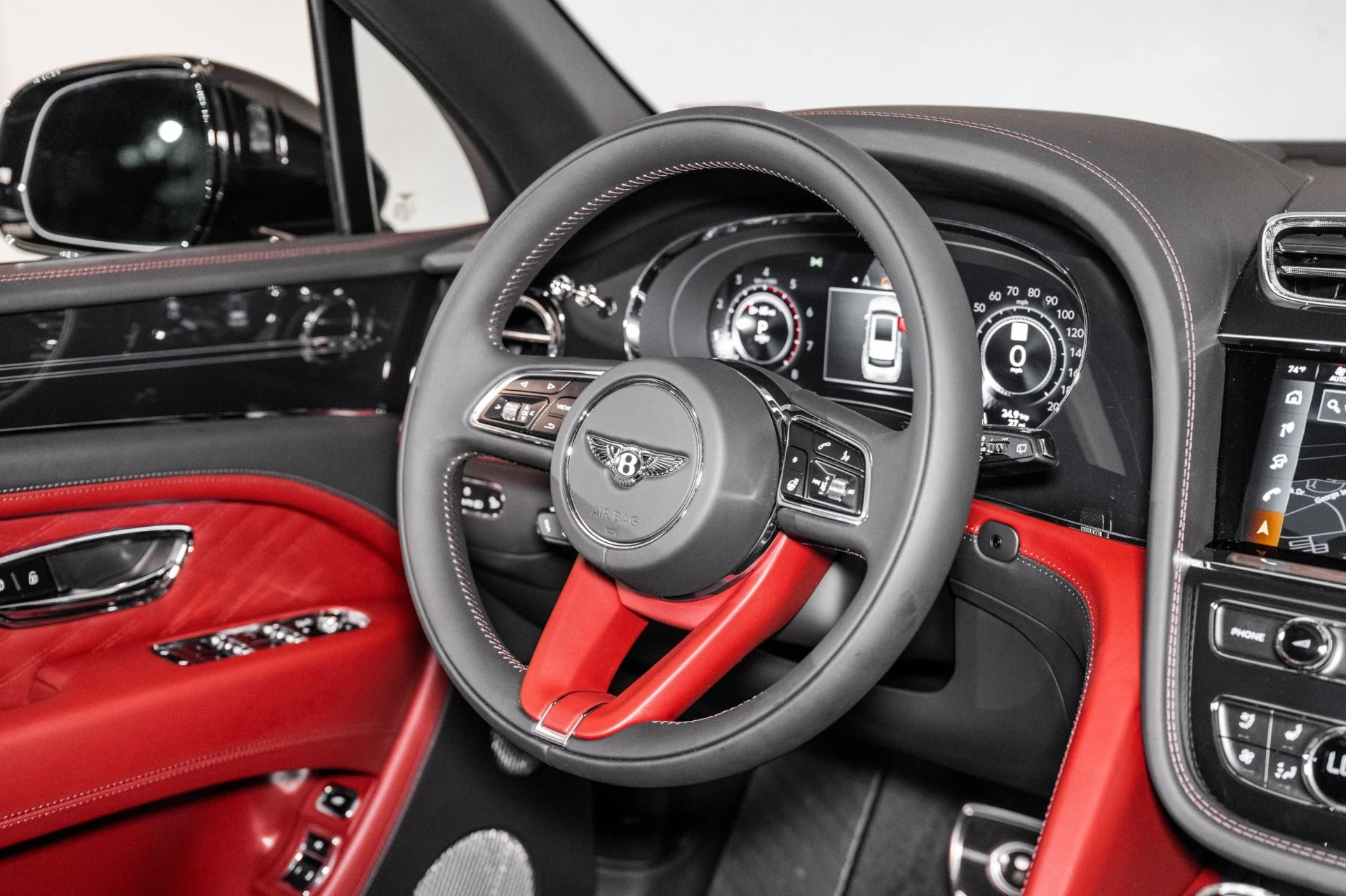 mph033_251000977_New_2025_Bentley_BENTAYGA_EWB_AZURE_V8_Azure_V8_1749659689_c61ed65bad