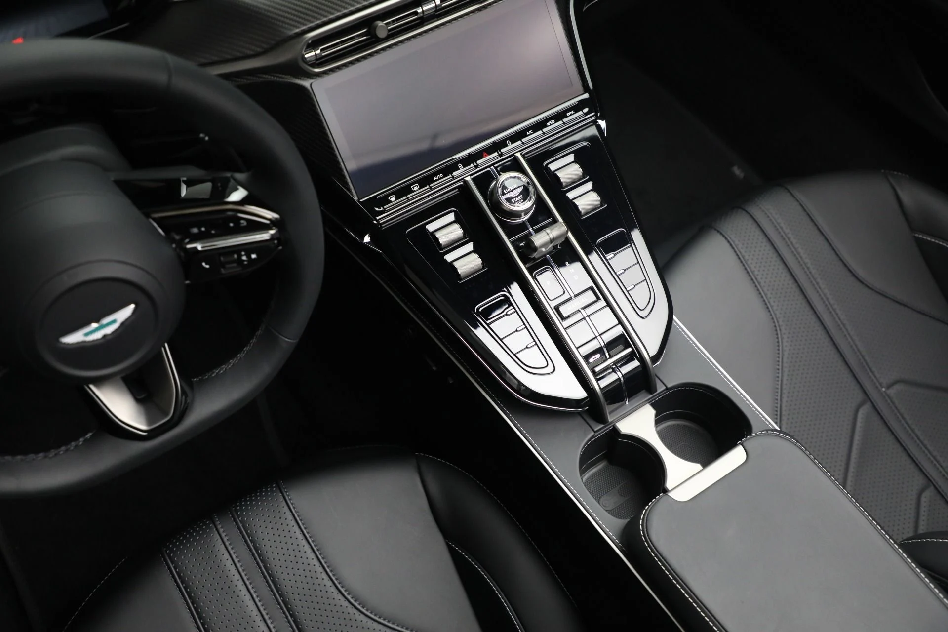 mph033_2518181541_New_2026_Aston_Martin_Vantage_Roadster_1762286675_7c8d63c447