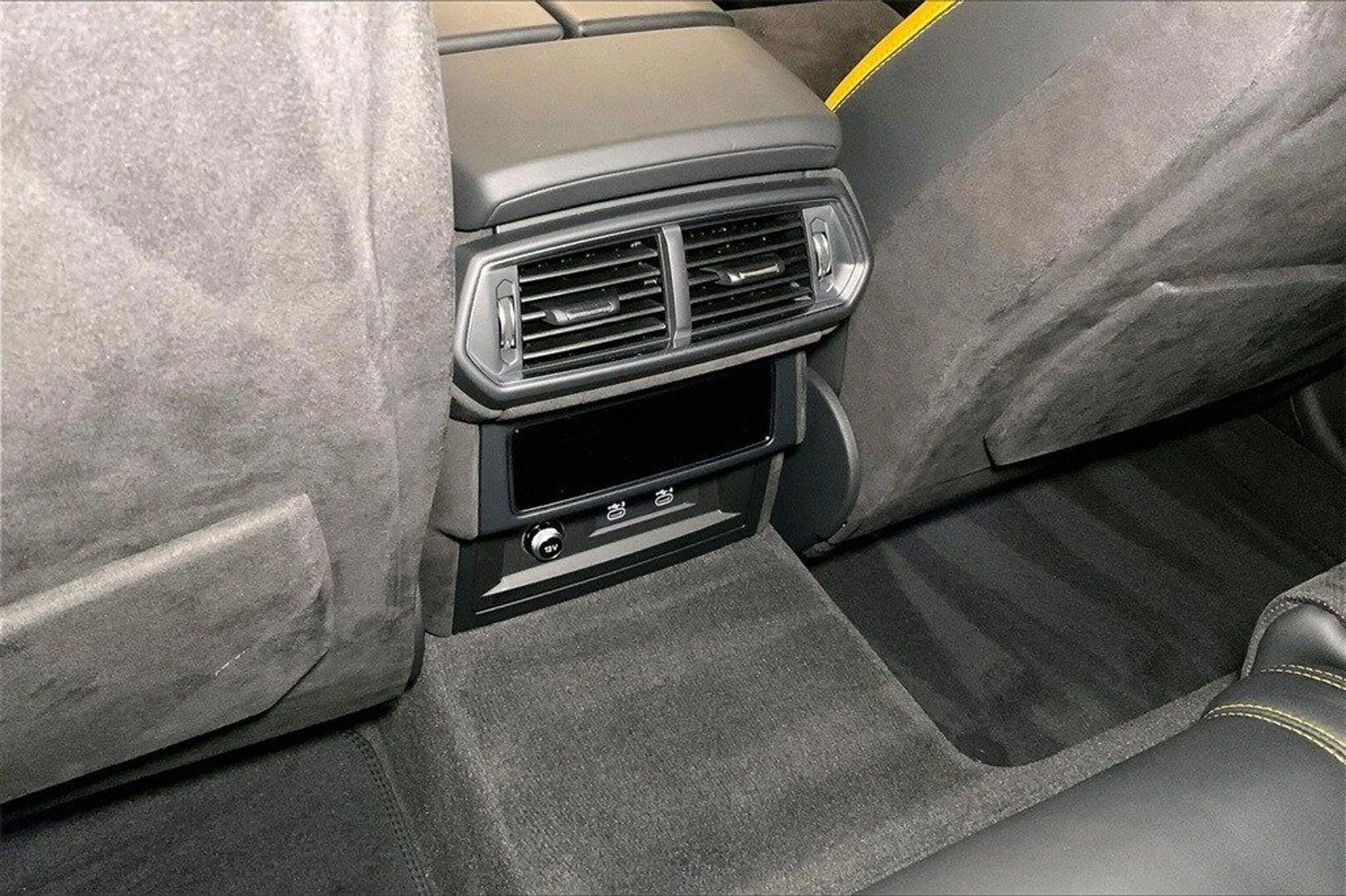 mph033_252809001_f723936da71ef0e3c64cb610f47ac006x_cd50dc5154