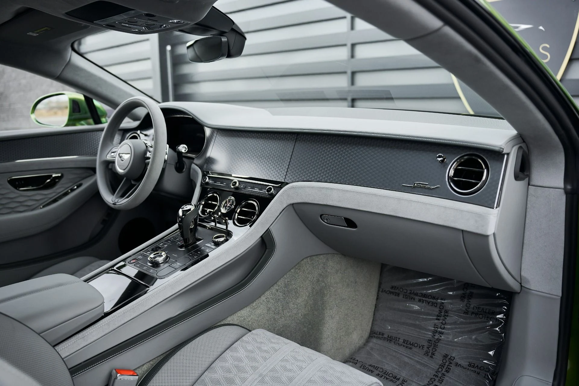 mph033_2545576843_Used_2025_Bentley_Continental_GT_Speed_1763168630_df18df585d
