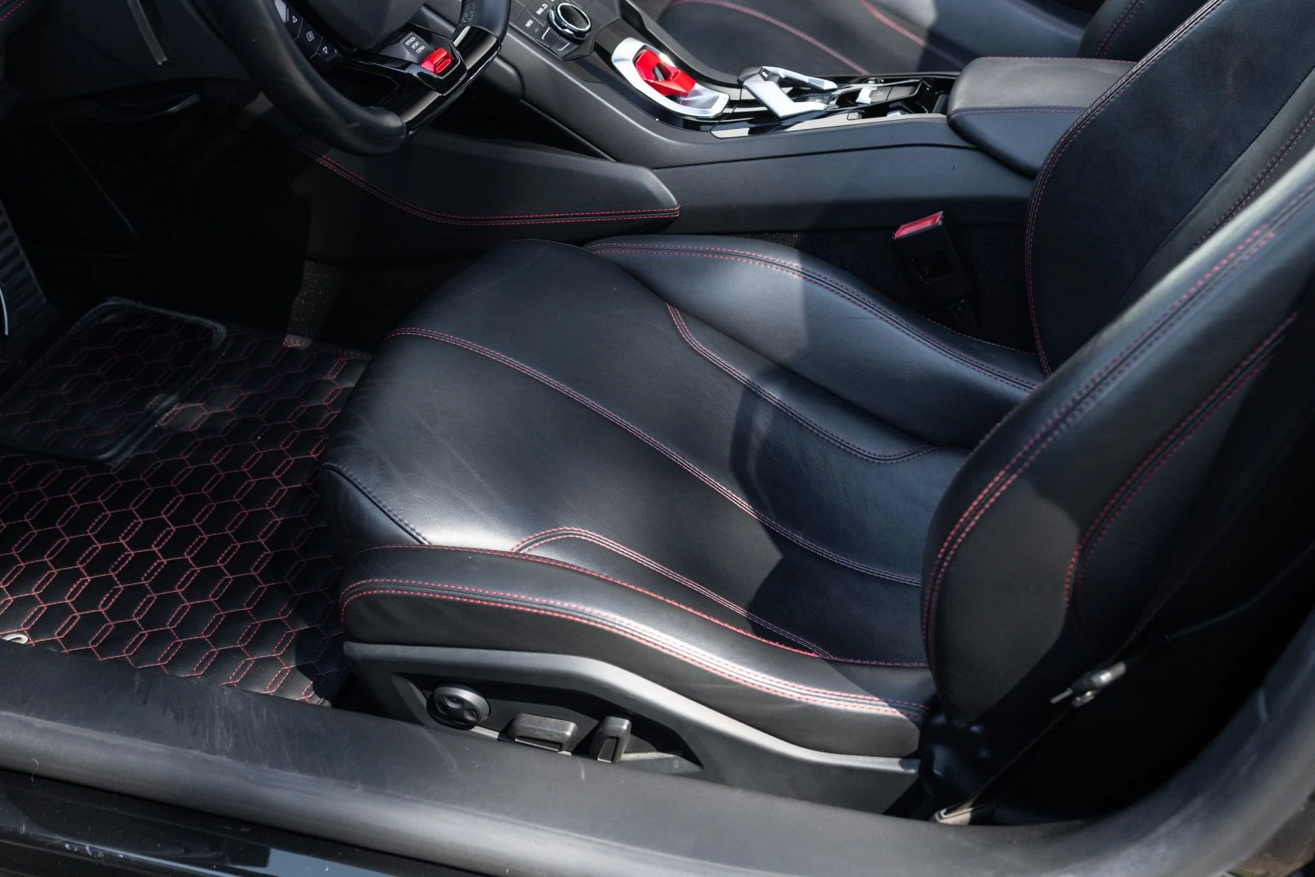 mph033_2546168955_Used_2017_Lamborghini_Huracan_LP_610_4_Spyder_1774364077_a7448f5116