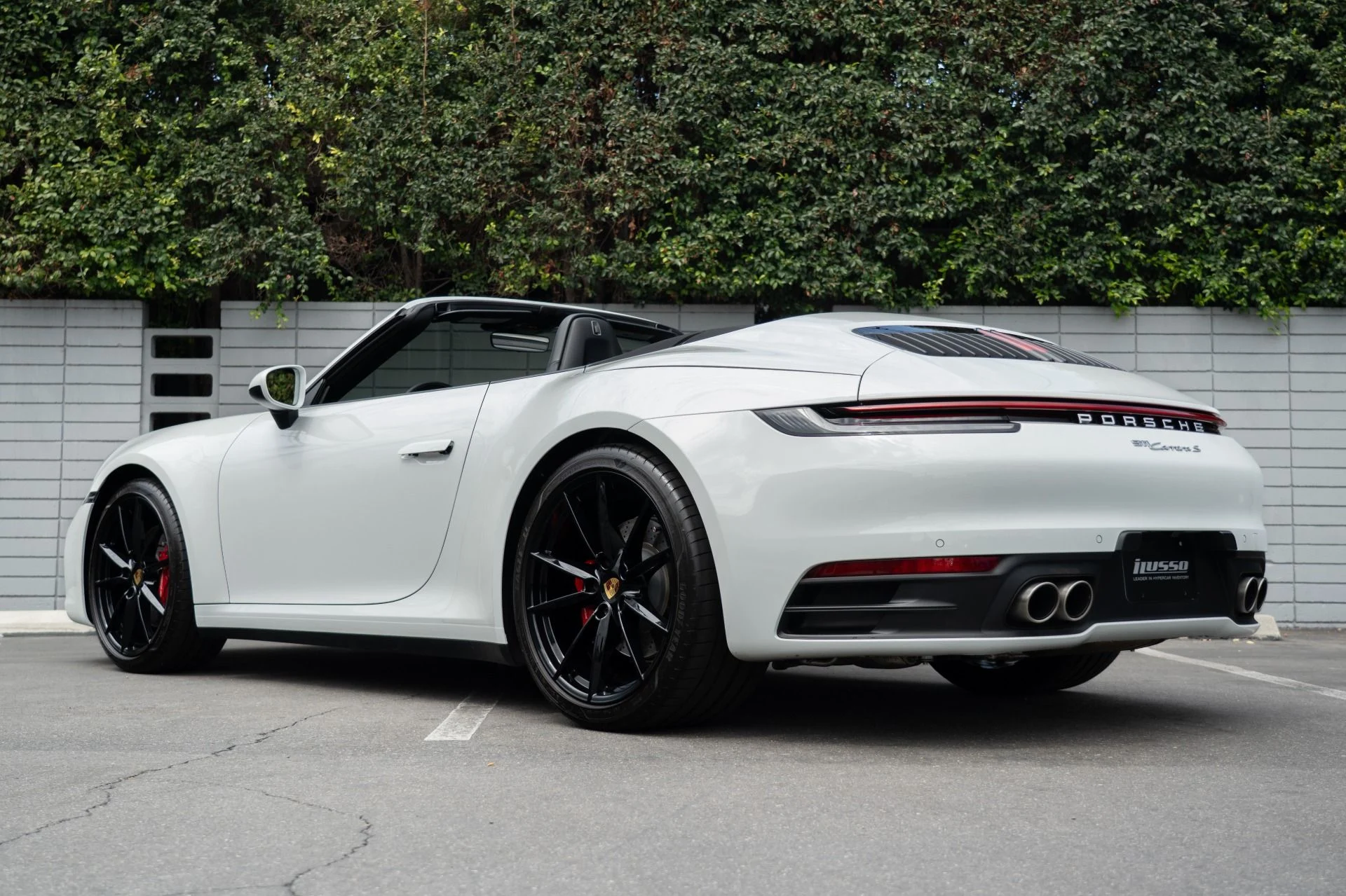 mph033_2546362447_Used_2020_Porsche_911_Carrera_S_1756149936_aa79214cc3