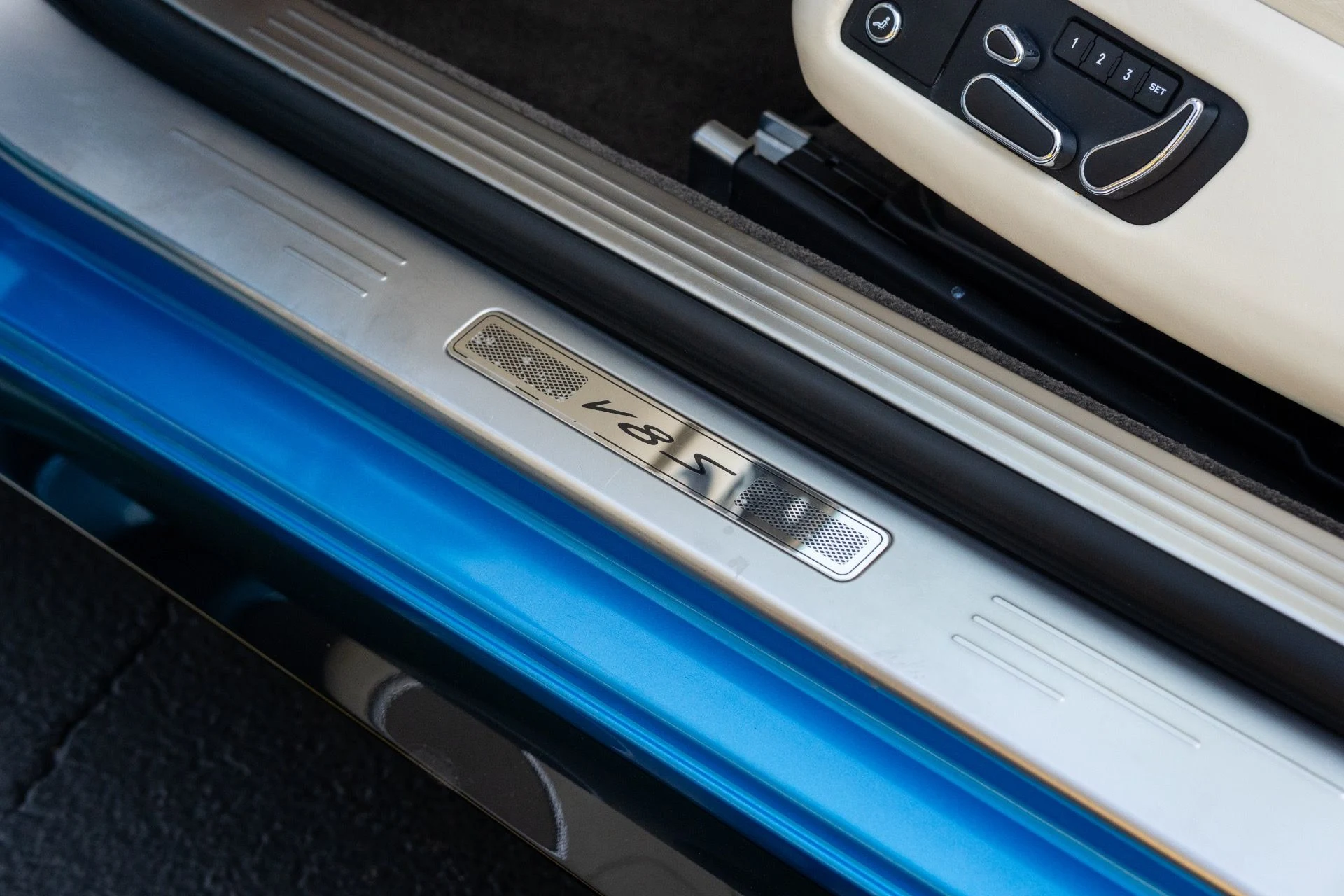 mph033_2551035068_Used_2015_Bentley_Continental_GT_V8_S_1769717310_b306deabe4