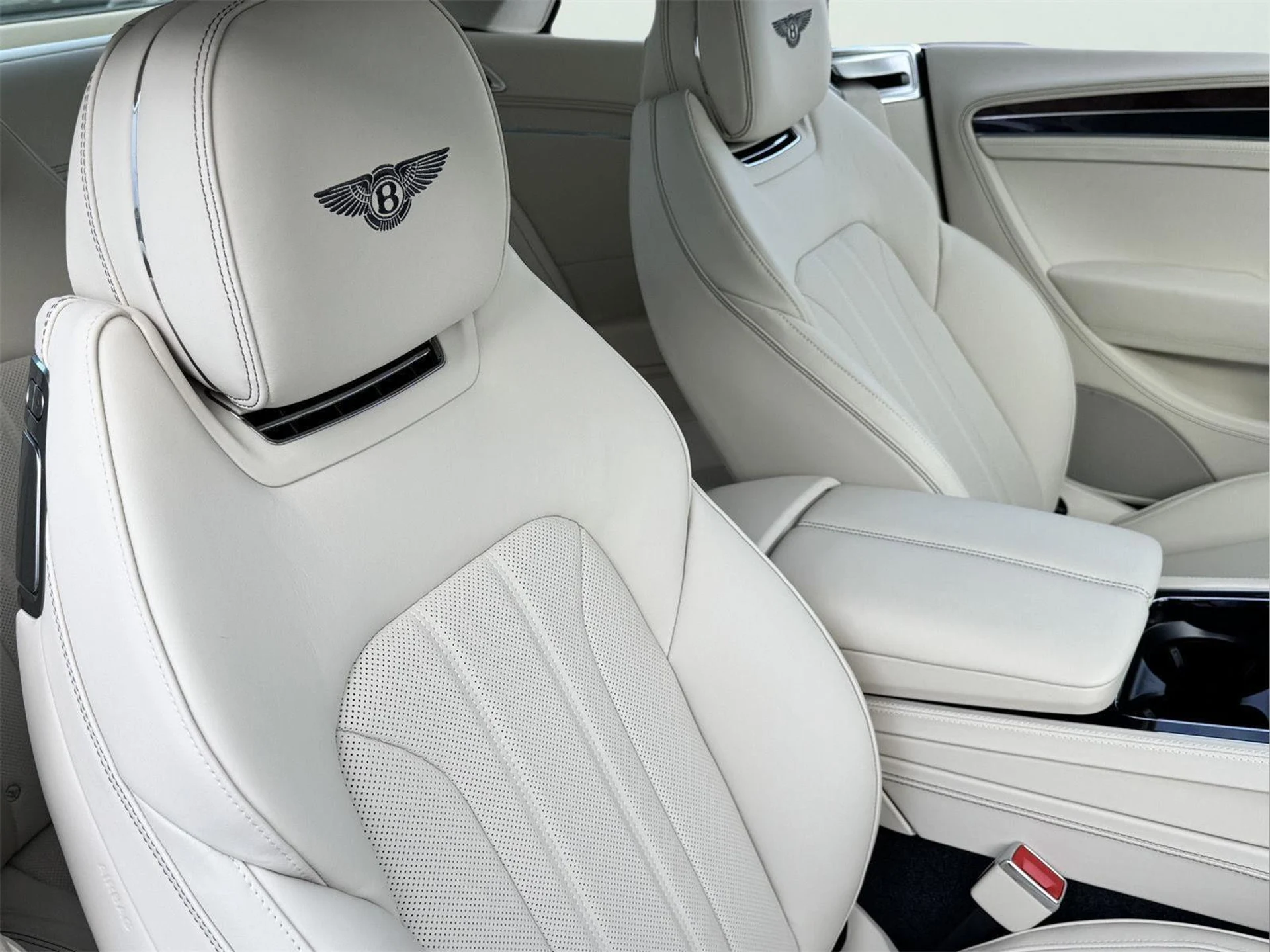 mph033_2558314230_3726955e2536875dfaf633f5731f448b_efb4f3a8c3