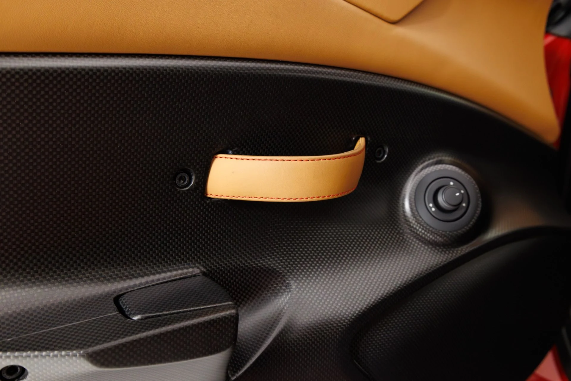 mph033_2558749947_Used_2020_Ferrari_488_Pista_1774991848_ca03888710