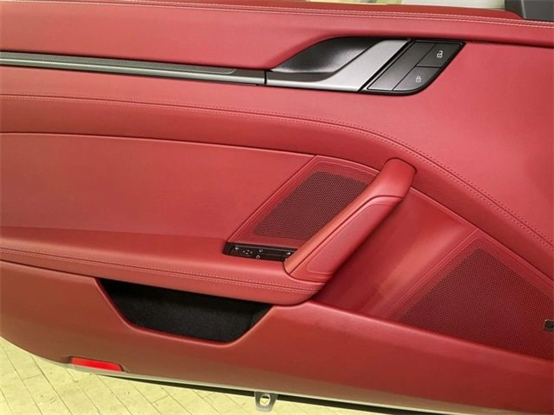 mph033_2560591228_7d507cfa997e8116c589fe032fa279c6x_eff78f31c0