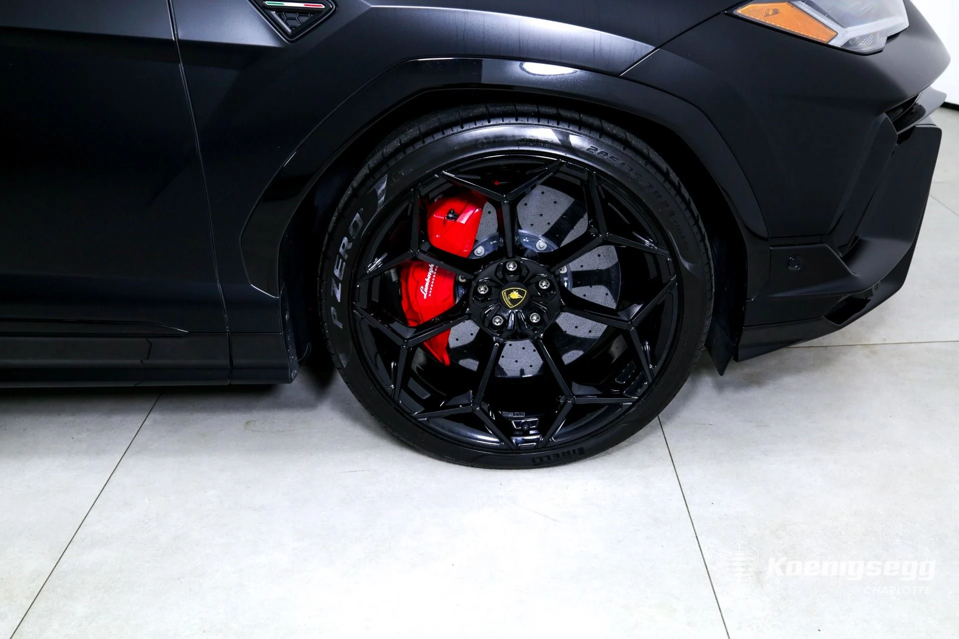 mph033_2561753040_Used_2023_Lamborghini_Urus_Performante_1746560193_256a5d78e4