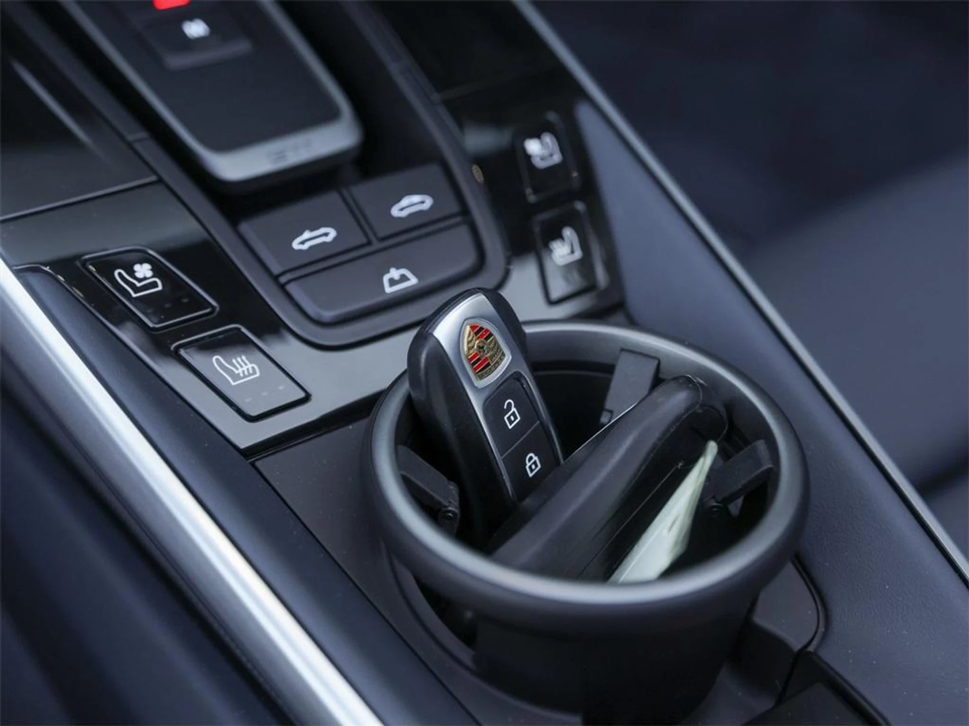 mph033_2589624829_ur3_Jj_W4bjp65m1g_TDD_6xk_Izjdd8_c14240c27f