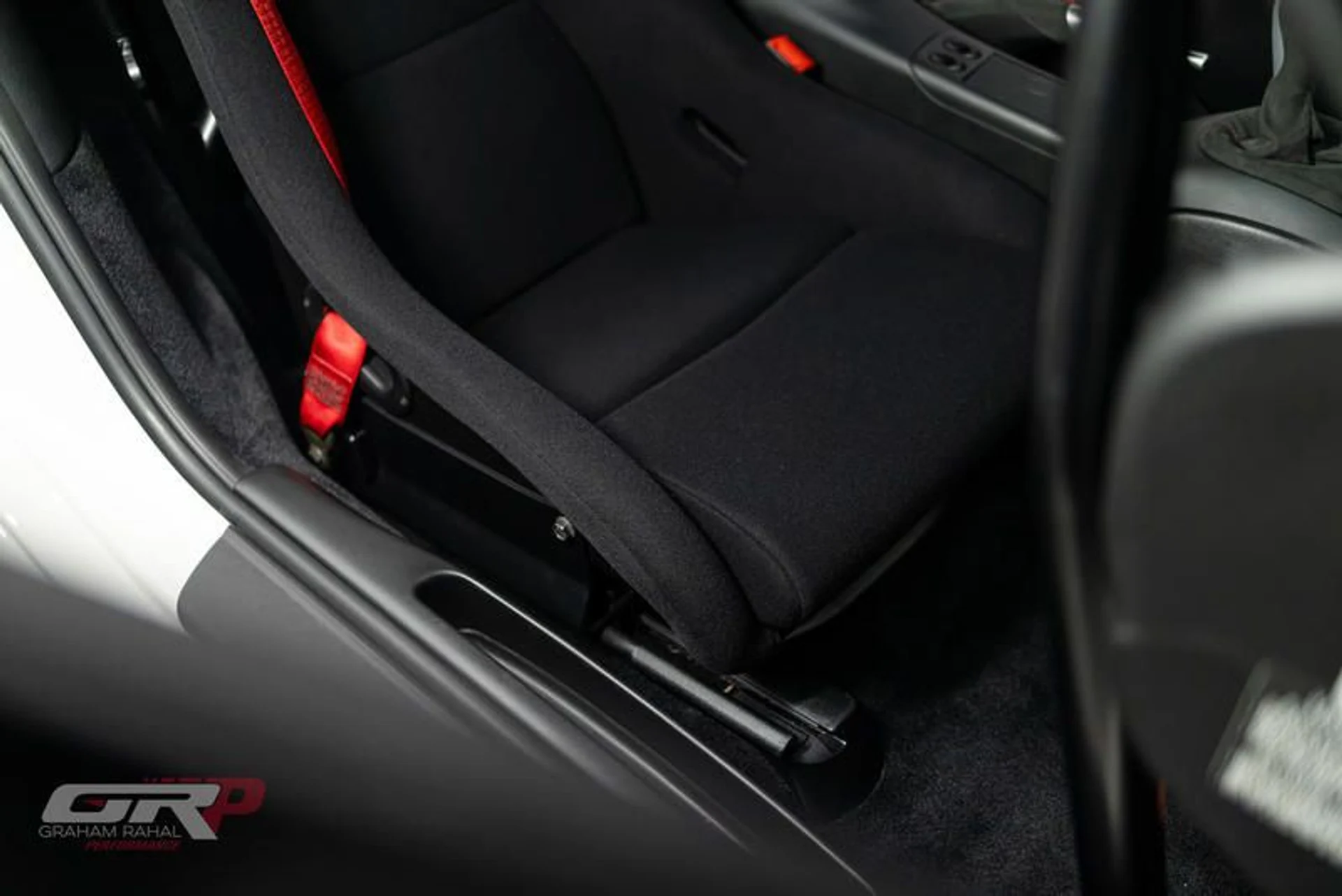 mph033_2596222932_B501_EA_98_63_F2_4444_B419_A3882_A803_E2_D_639186940b