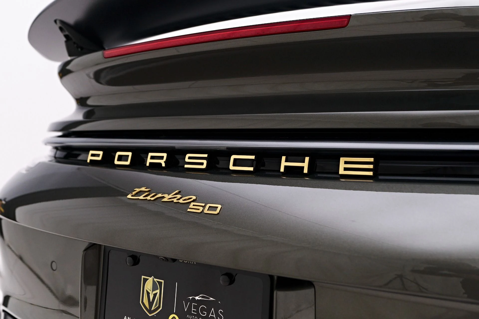 mph033_2606332953_Used_2025_Porsche_911_Turbo_1757541222_ee171ede36