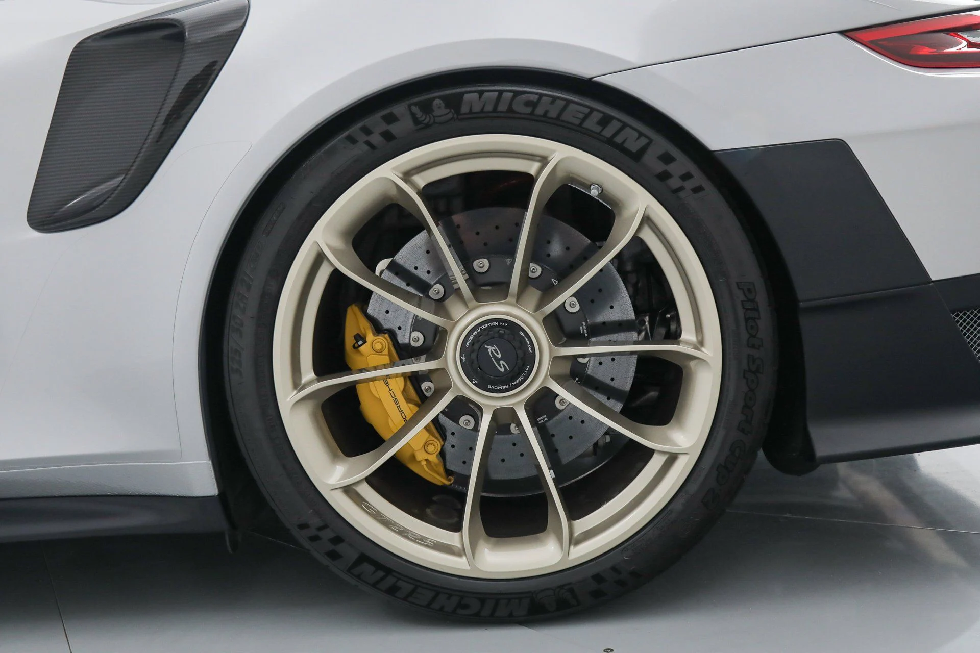 mph033_2620463497_5707db6ad5d3f7cbe5a7a676a021c30d_4e9d70b903