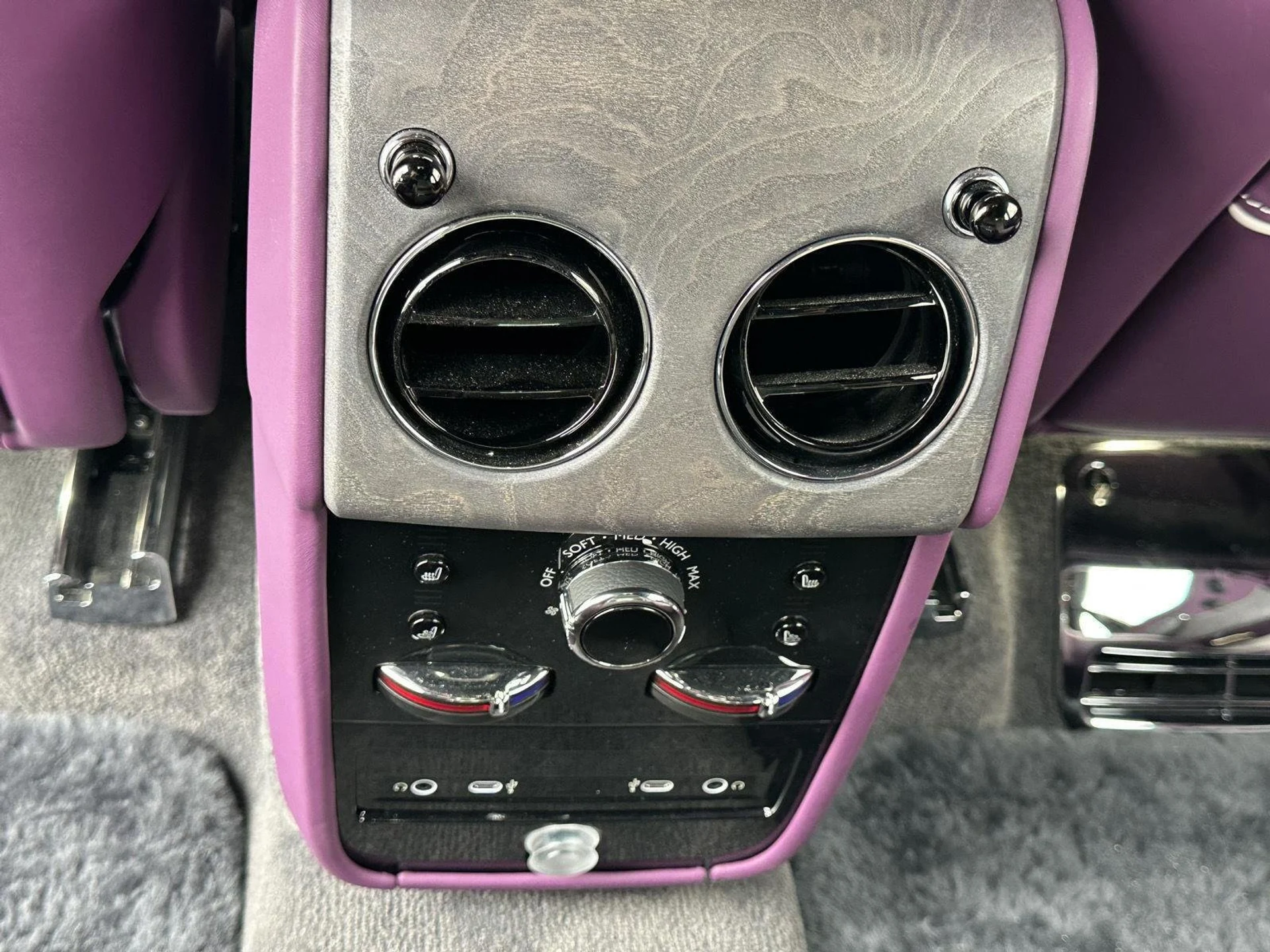 mph033_2633380856_3ae92616a9f37b0d79255817936e423f_221855b96a