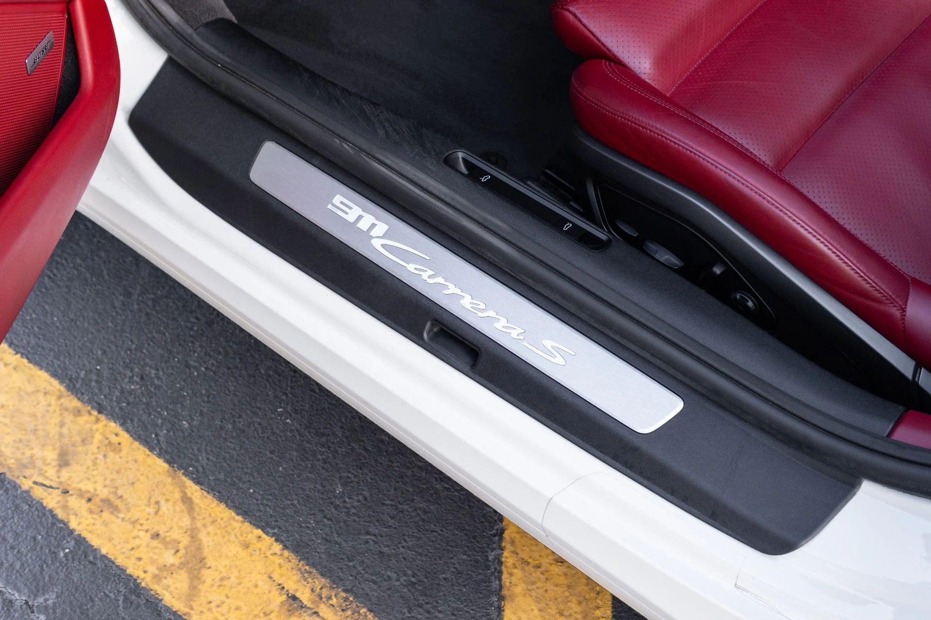 mph033_2639060834_Used_2020_Porsche_911_Carrera_S_1779851451_37224f8827